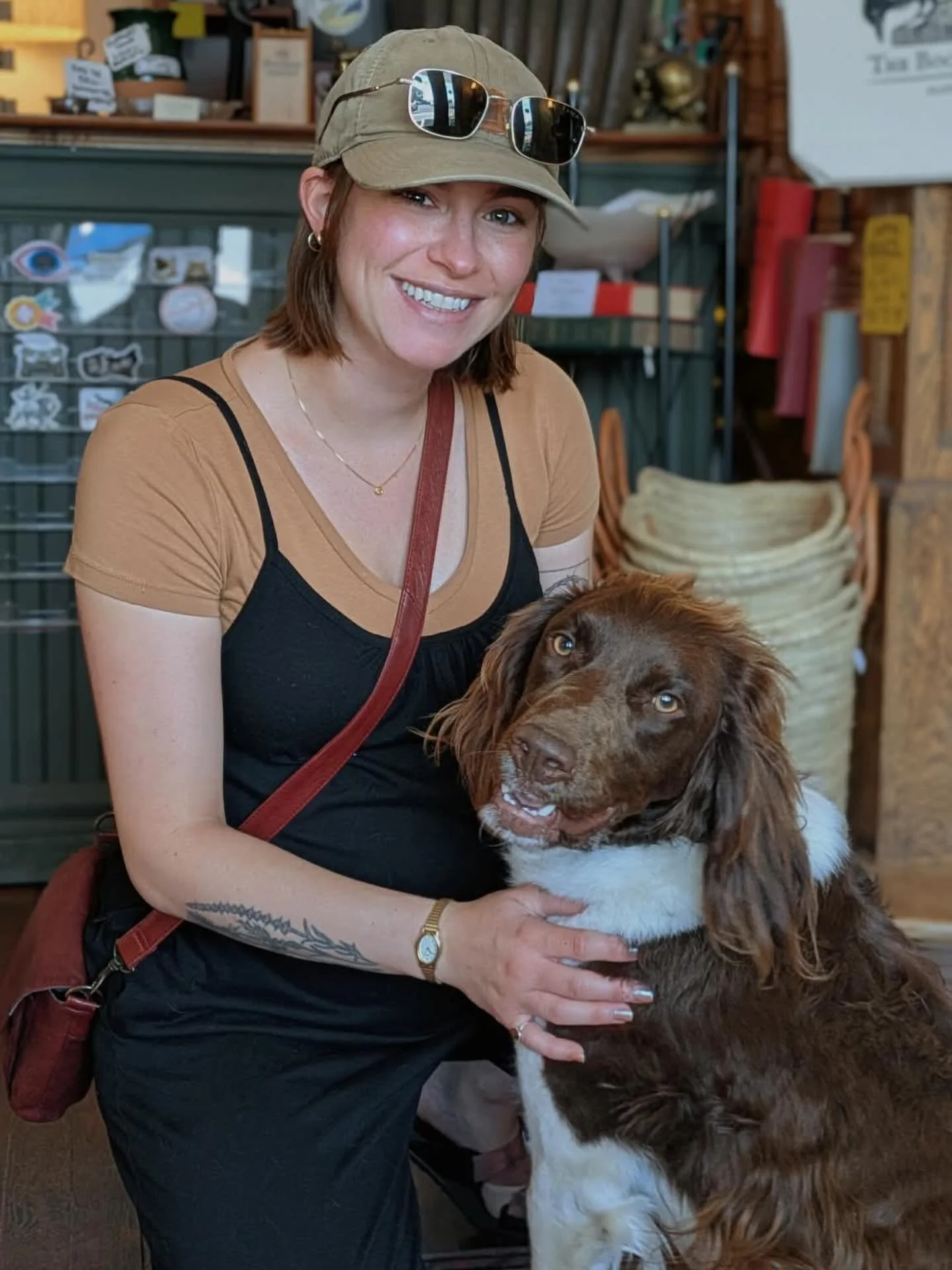 We love it when our dog friends visit! Meet our pal Louie! We&rsquo;ve got fresh water on the porch and dog treats behind the counter. 🦴🐾 Bonus treat if your dog can read us a poem!