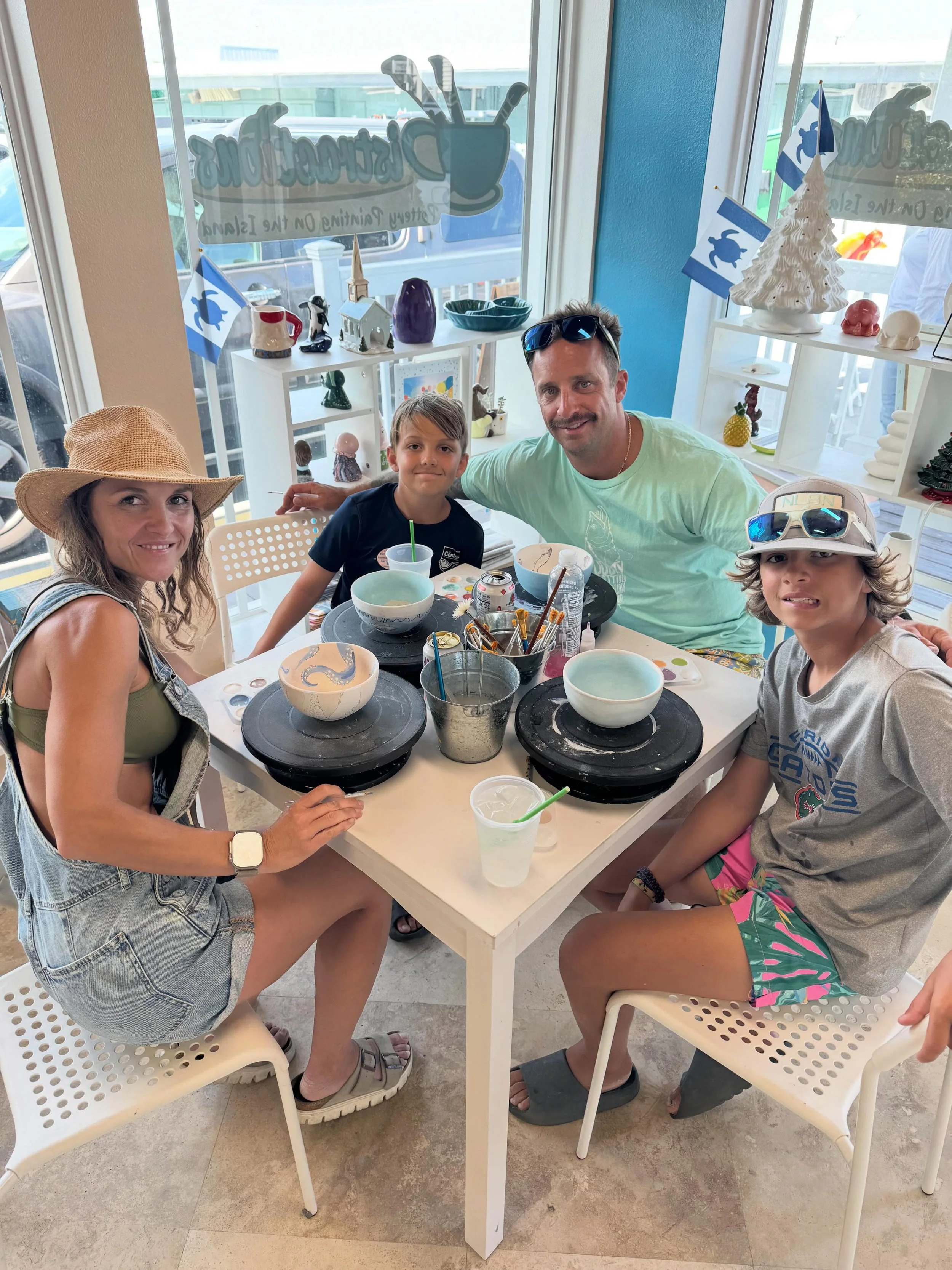 Happy Mother&rsquo;s Day, Monique!! Thank you for celebrating with @distractionsontheisland #mothersday #paint #boymom #ami #family