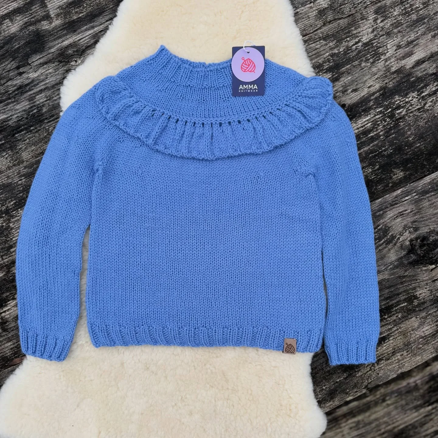 This beautiful made-to-order child&rsquo;s sweater (size 122/128) was handknit by our talented community member @crafty_martje in Zwolle. It&rsquo;s made with a beautiful yarn blend of merino wool and alpaca. 

(For non-knitters) did you know that a 