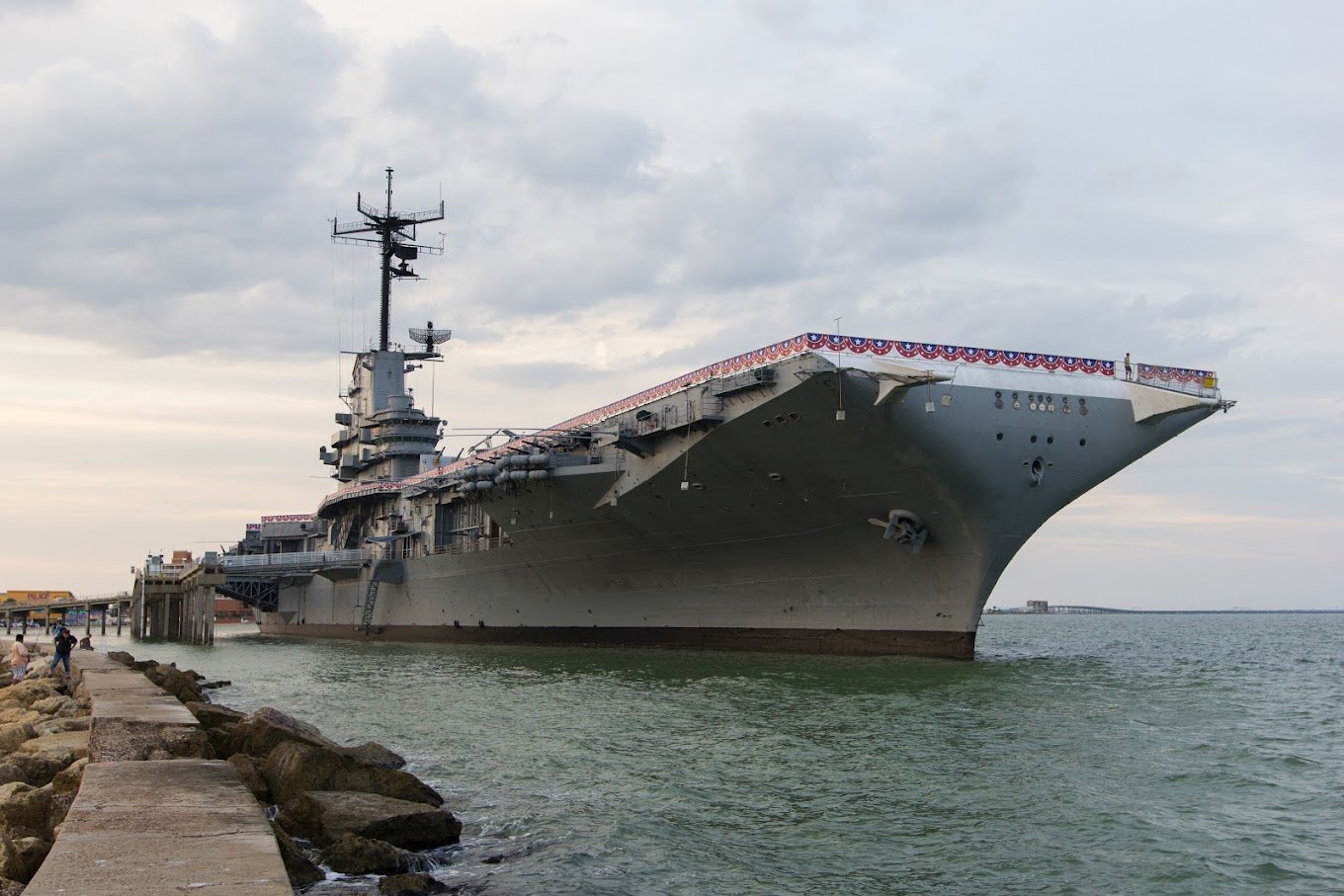 Lunch (USS Lexington)