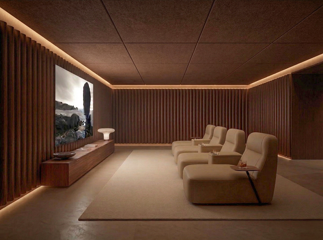 Sala de reuniones moderna con pared decorativa de paneles de madera, televisor grande en el centro, mesa de madera clara con sillas de respaldo ligero, y planta verde en la esquina izquierda.