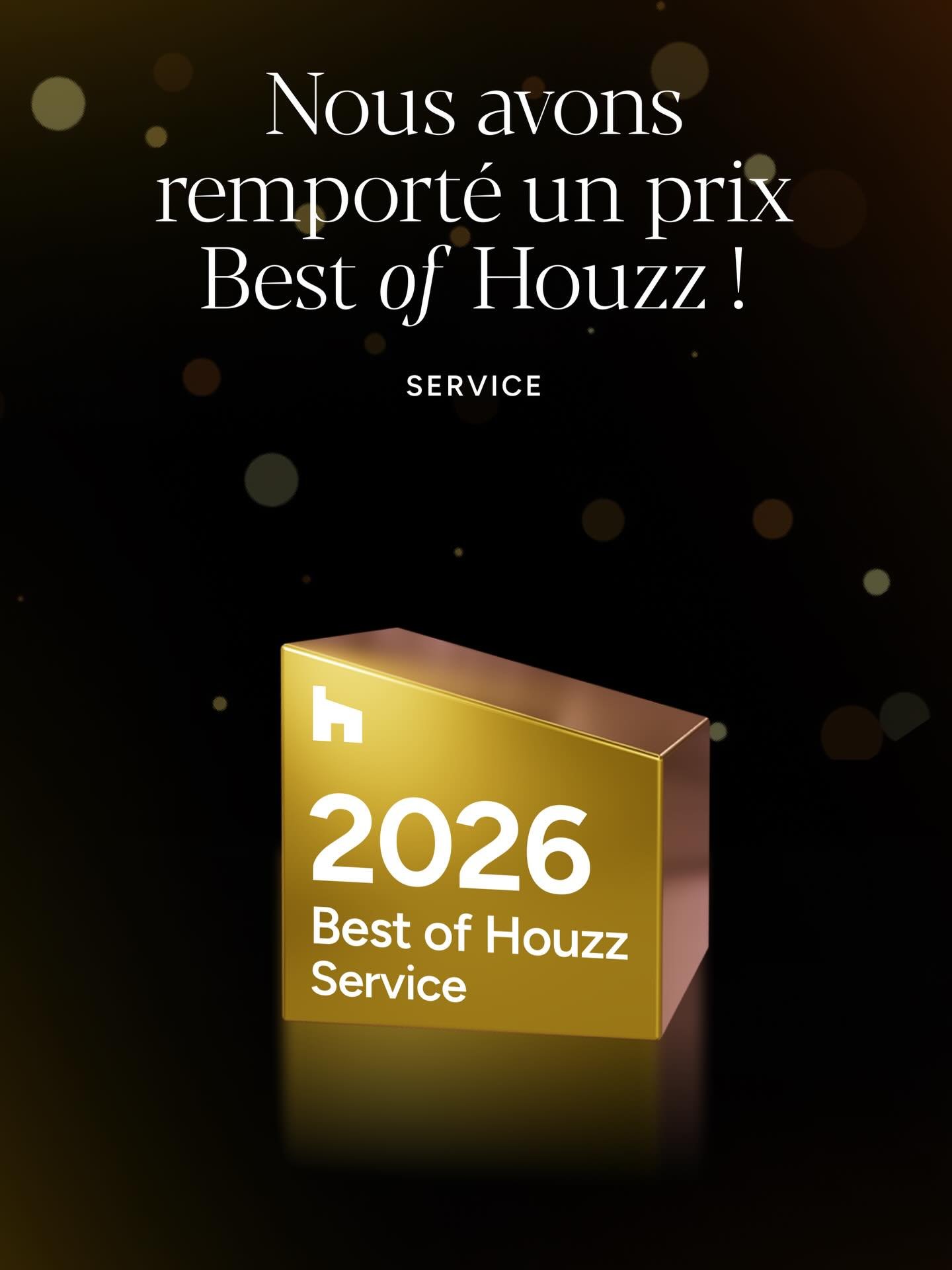 Oh&hellip; j&rsquo;allais presque oublier 😅.

Cette semaine, j&rsquo;ai &eacute;t&eacute; r&eacute;compens&eacute;e par @houzzprofrance dans la cat&eacute;gorie Service. 🫶🏻

Alors soyons honn&ecirc;tes : l&rsquo;ann&eacute;e n&rsquo;a pas &eacute;