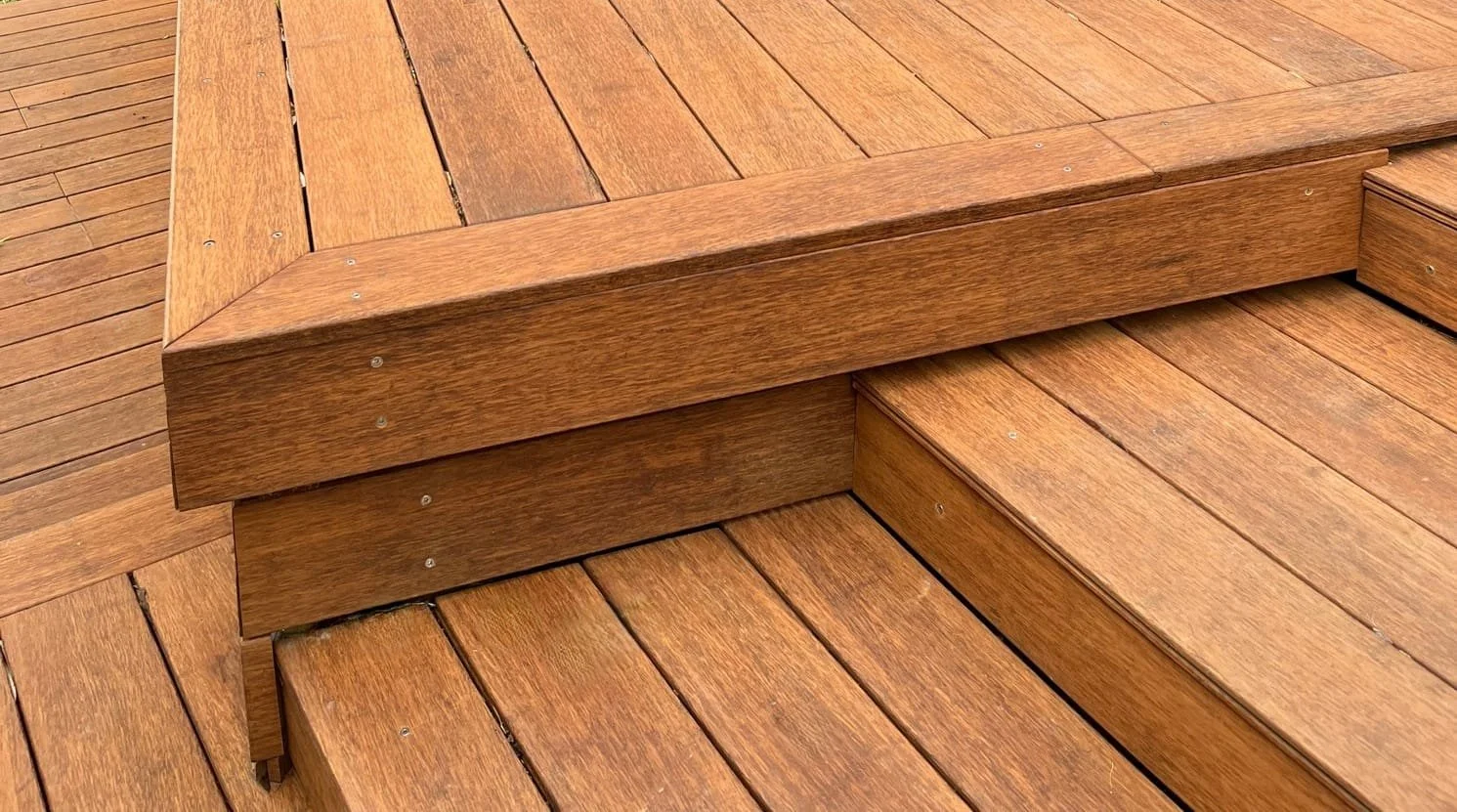 Bamboo-N-Durance-Decking-Waiheke-Island.jpg