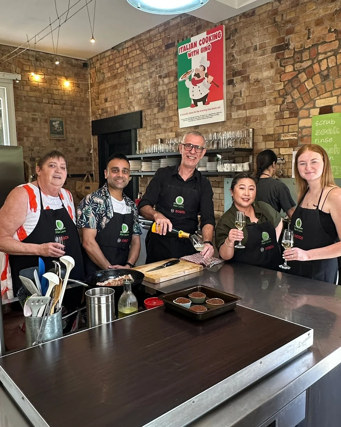 We had a great time last week at for our Christmas Team Day at @maincoursenz cooking school. We learned a lot and had an absolutely delicious three course feast! We are all chocolate fondant experts now.

Thanks so much to our Head Chef Sonya and to 
