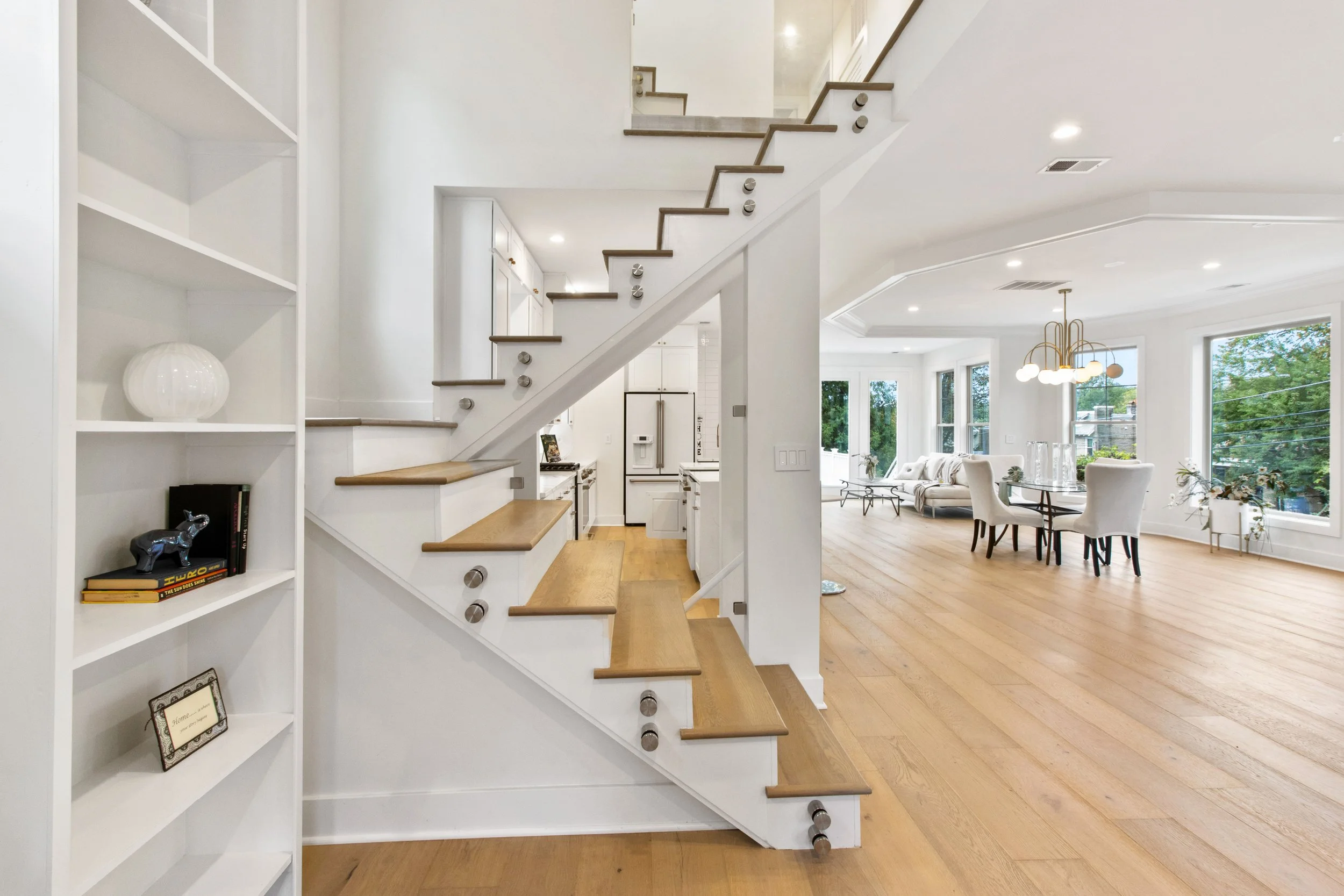 Interior.JPEG