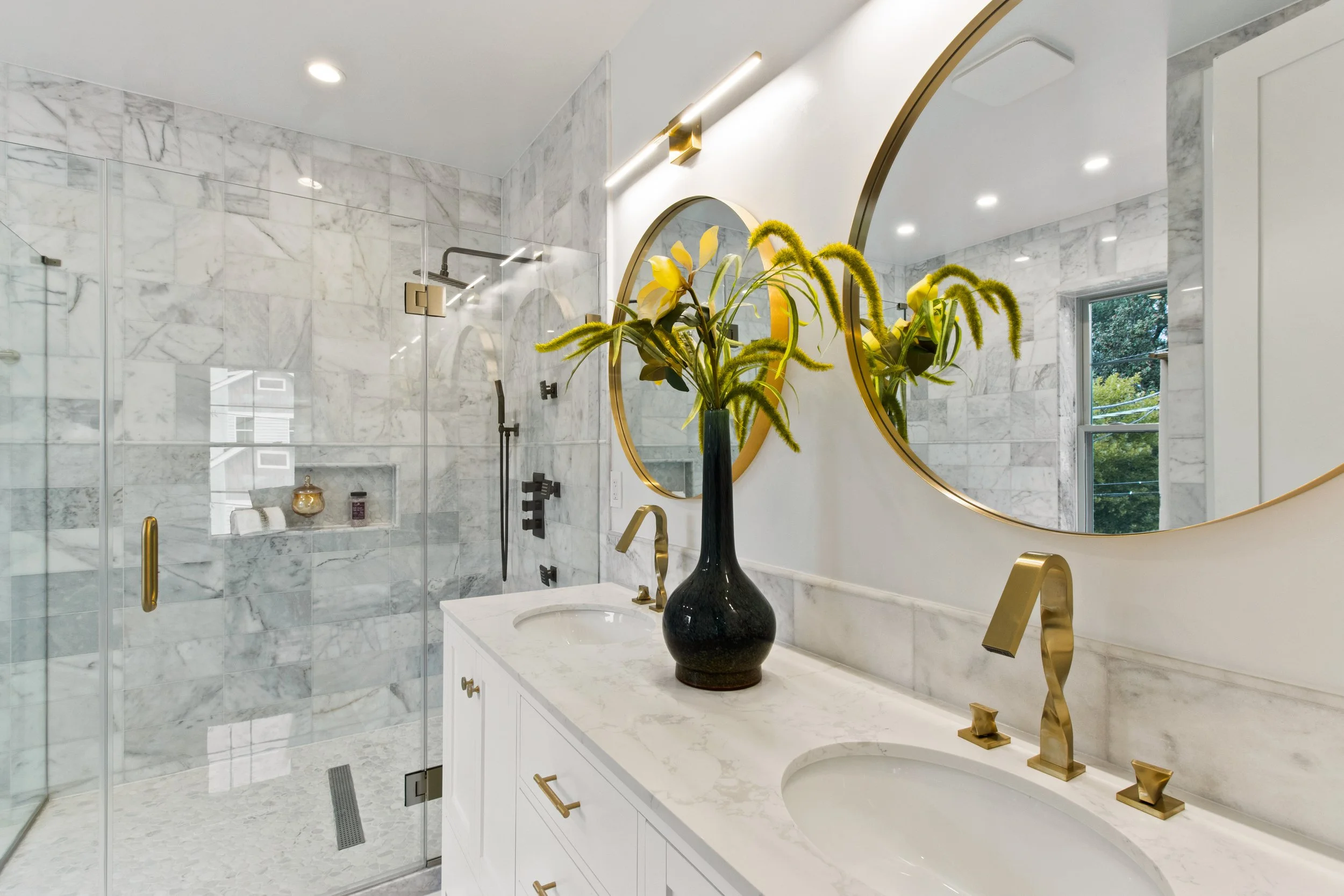 Bathroom.JPEG