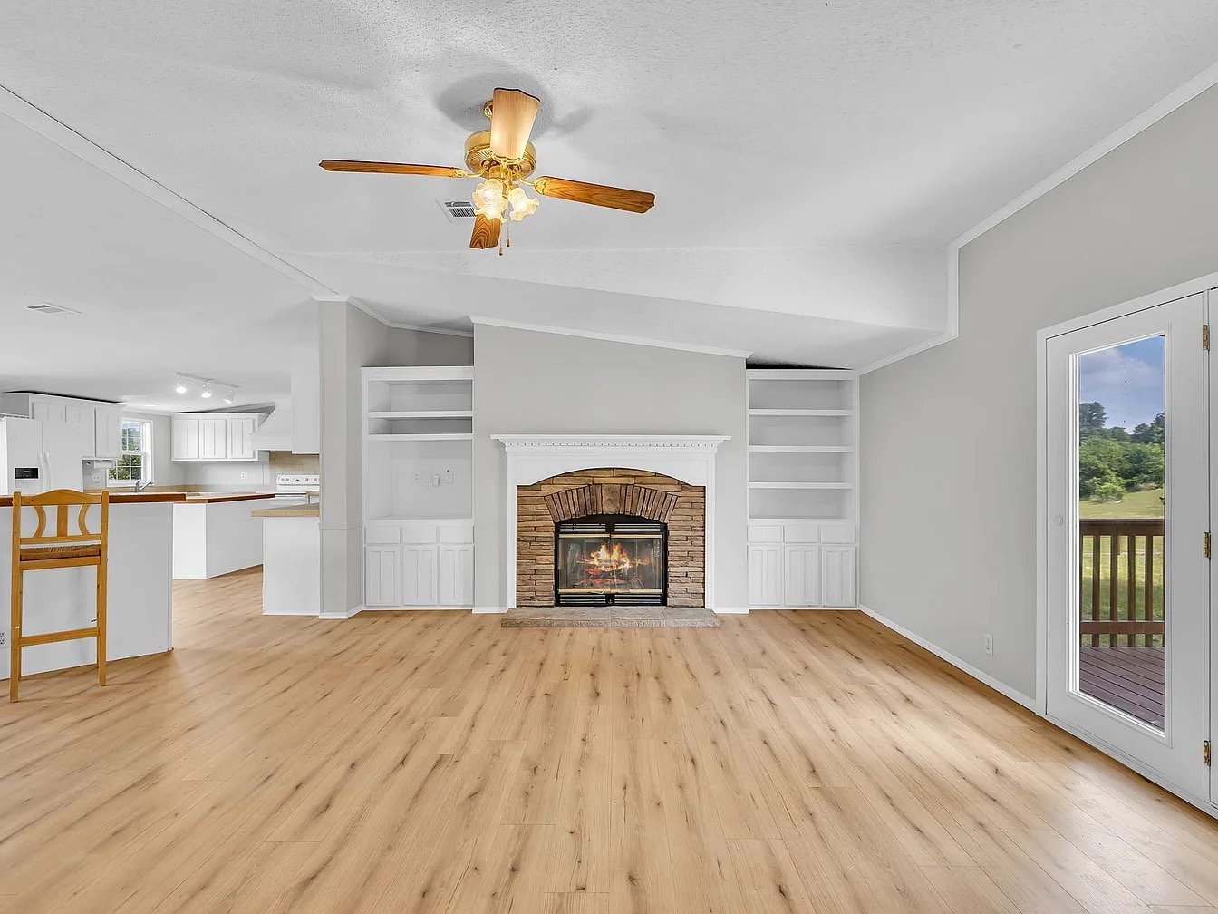 Living Room 3 (Muench).JPEG