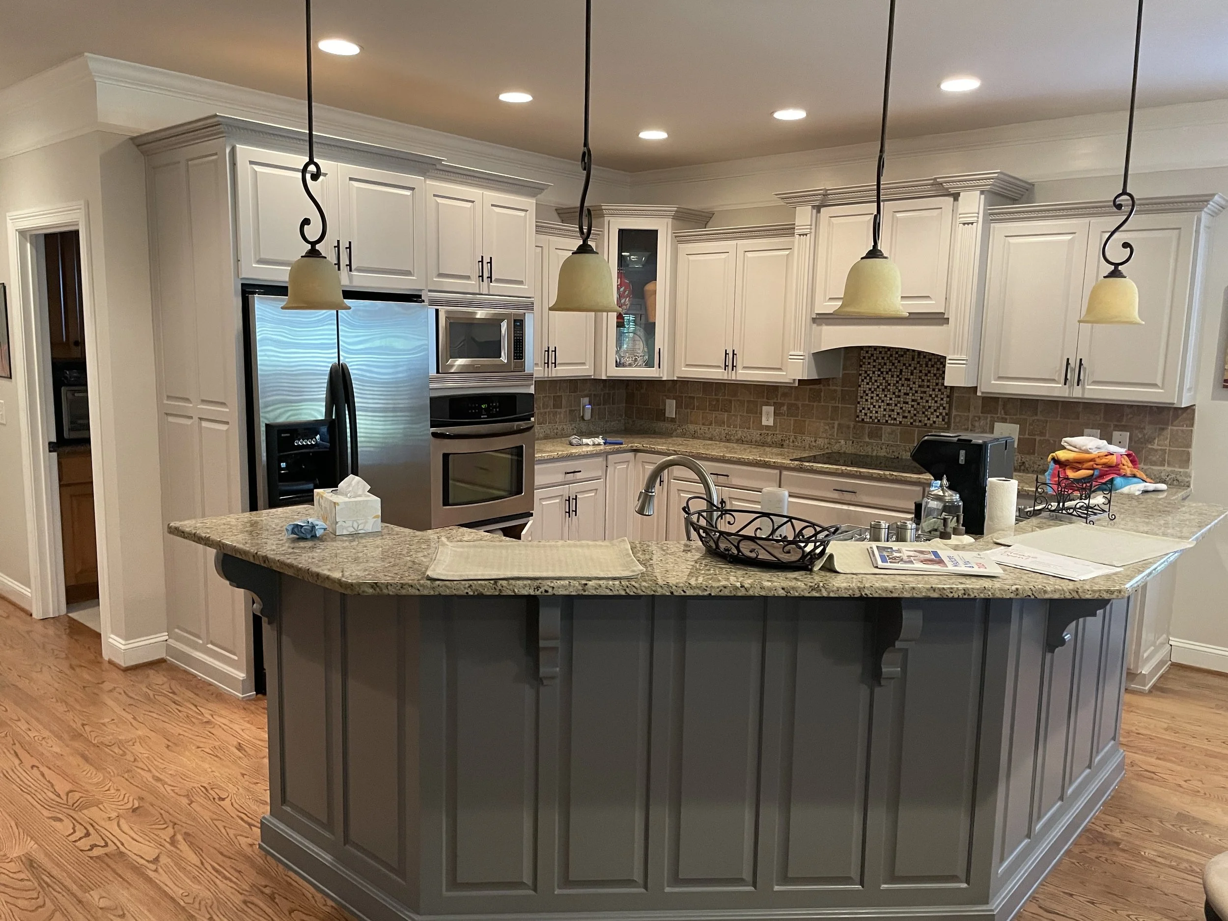 Kitchen w  Island (Bumpus).JPEG