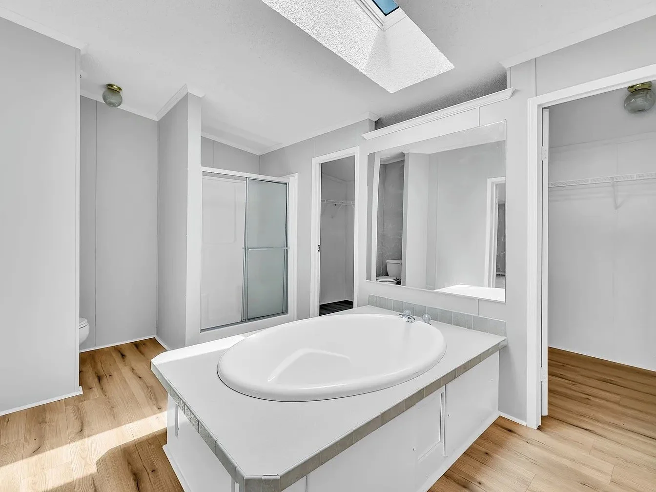 Bathtub (Muench).JPEG