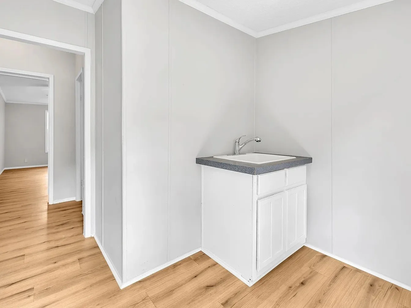 Laundry Room Sink (Muench).JPEG