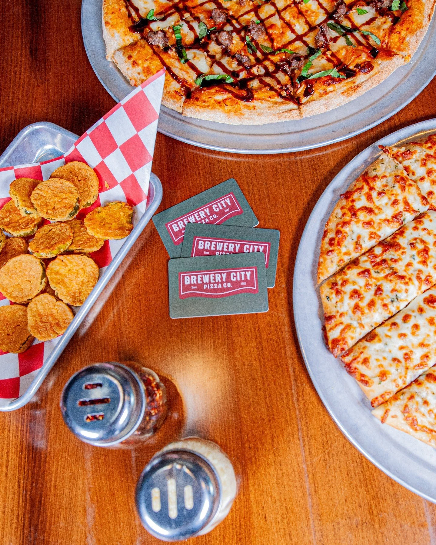 If your holiday shopping looks like this you&rsquo;re doing it right! Come grab some grub, check your favorite pizza lovers off your gift list, and treat your future-self all at the same time!⁠
⁠
Grab a $50 gift card from now until December 31 and ge