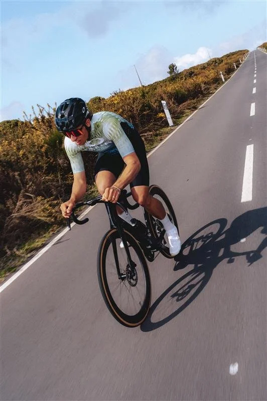 Oakley_SS26_ROAD_Sell-In_R1-5 (1).jpg