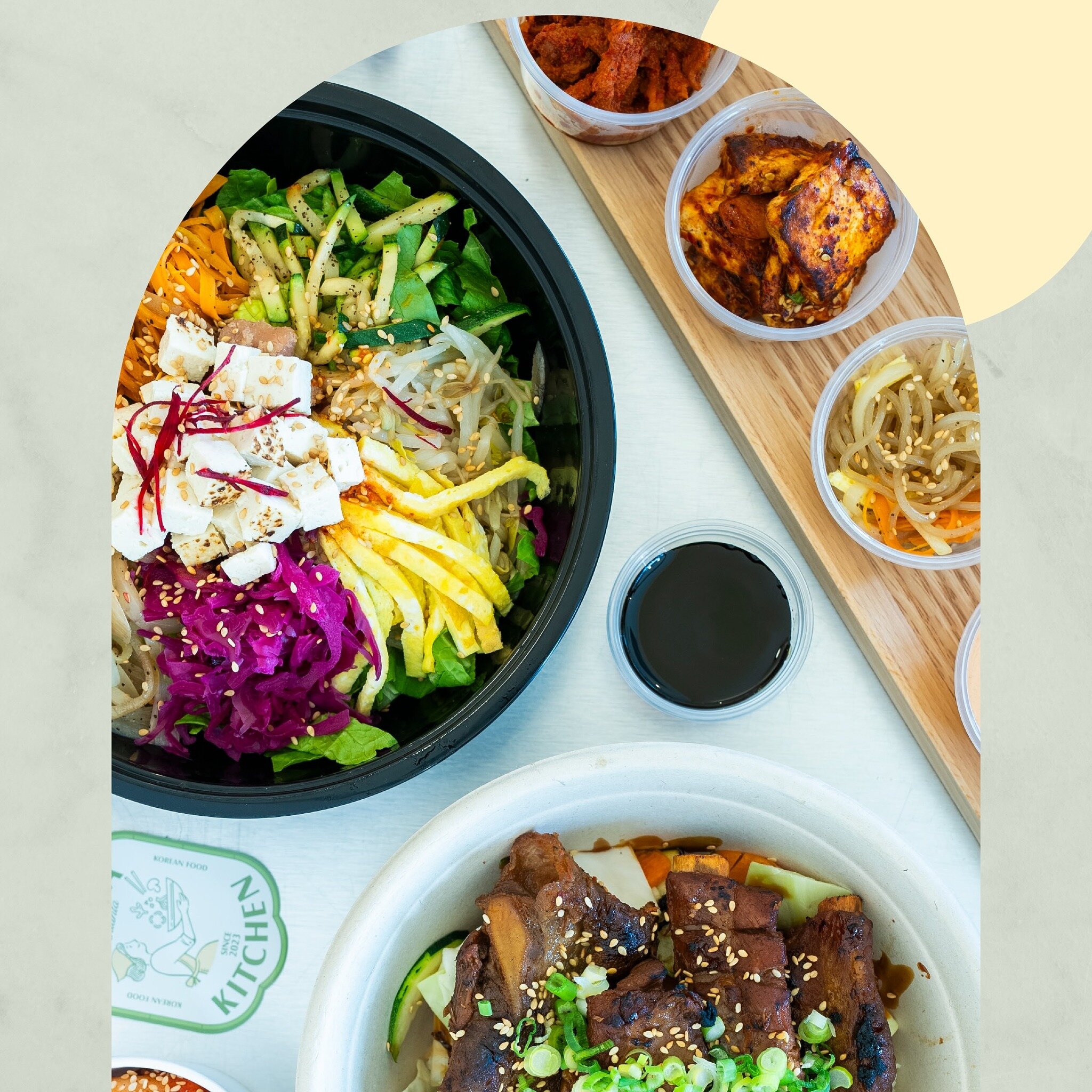 A lot of choices for the toppings and sides.

K-Bowl with choice of your protein and lots of vegetable🥗

#healthyfood #healthylife #koreanfood #atlantafoodie #foodatl
