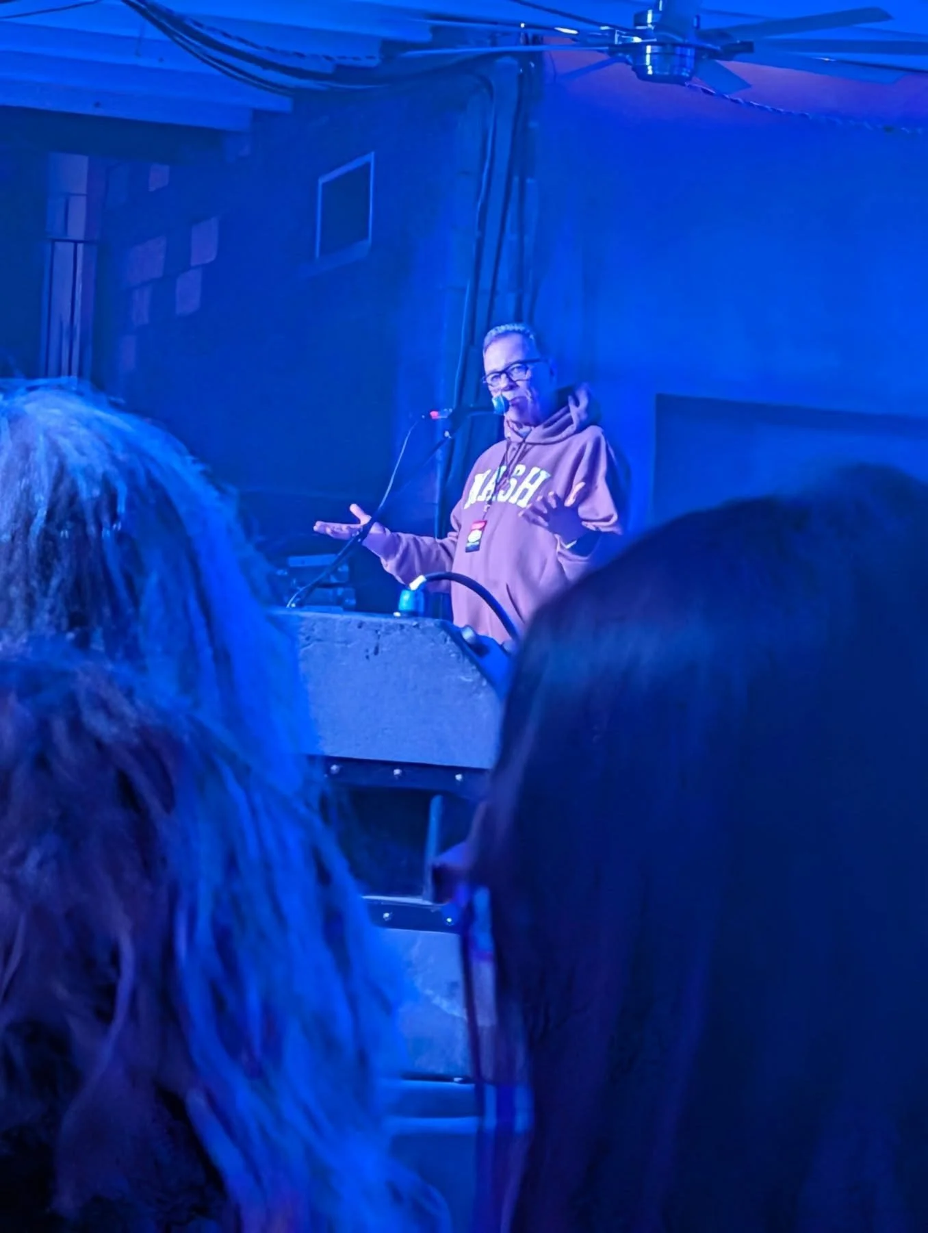 At @kegscanalside for @parmaleemusic and were treated to a great local new voice @jamielynnslive !Thank you to @921fmthewolf and Kegs!