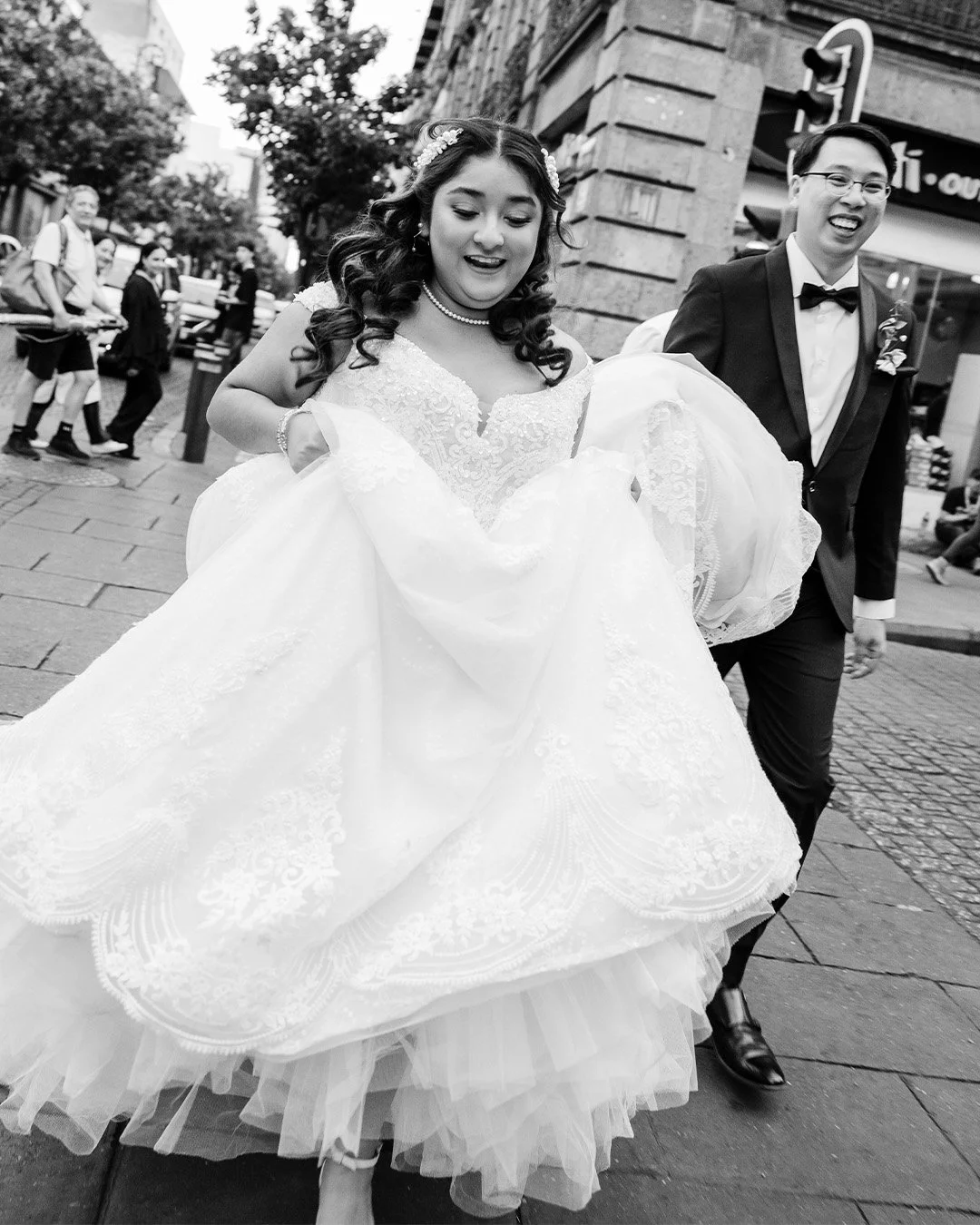 Love stories happen everywhere 🌎

This wedding in Mexico City was a beautiful reminder that love doesn&rsquo;t belong to just one place. It unfolds in every corner of the world: new cities, new cultures, and unexpected moments that make each celebra