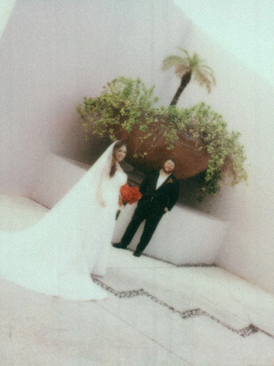 The vibrant wedding celebration of Molly &amp; Daniel in the Mexican Caribbean 🌹

Blues and greens of the landscape quietly stepped aside, making room for the crimson language of rose petals, flushed cheeks, and love ~

@molly_mf @someguyfromnorway 