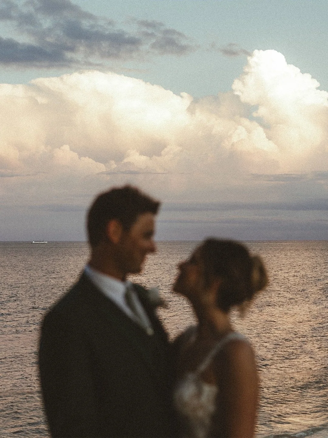 Can you tell it almost rained on us before the cermeony? But the sun always shines through 🌅

Thank you @alexthepa and Daniel for this beautiful day 🤍

Resort: @dreamssapphireresort 
Coordinator: @vi_weddings 
Photography: @eparalizabal
Hair/makeup