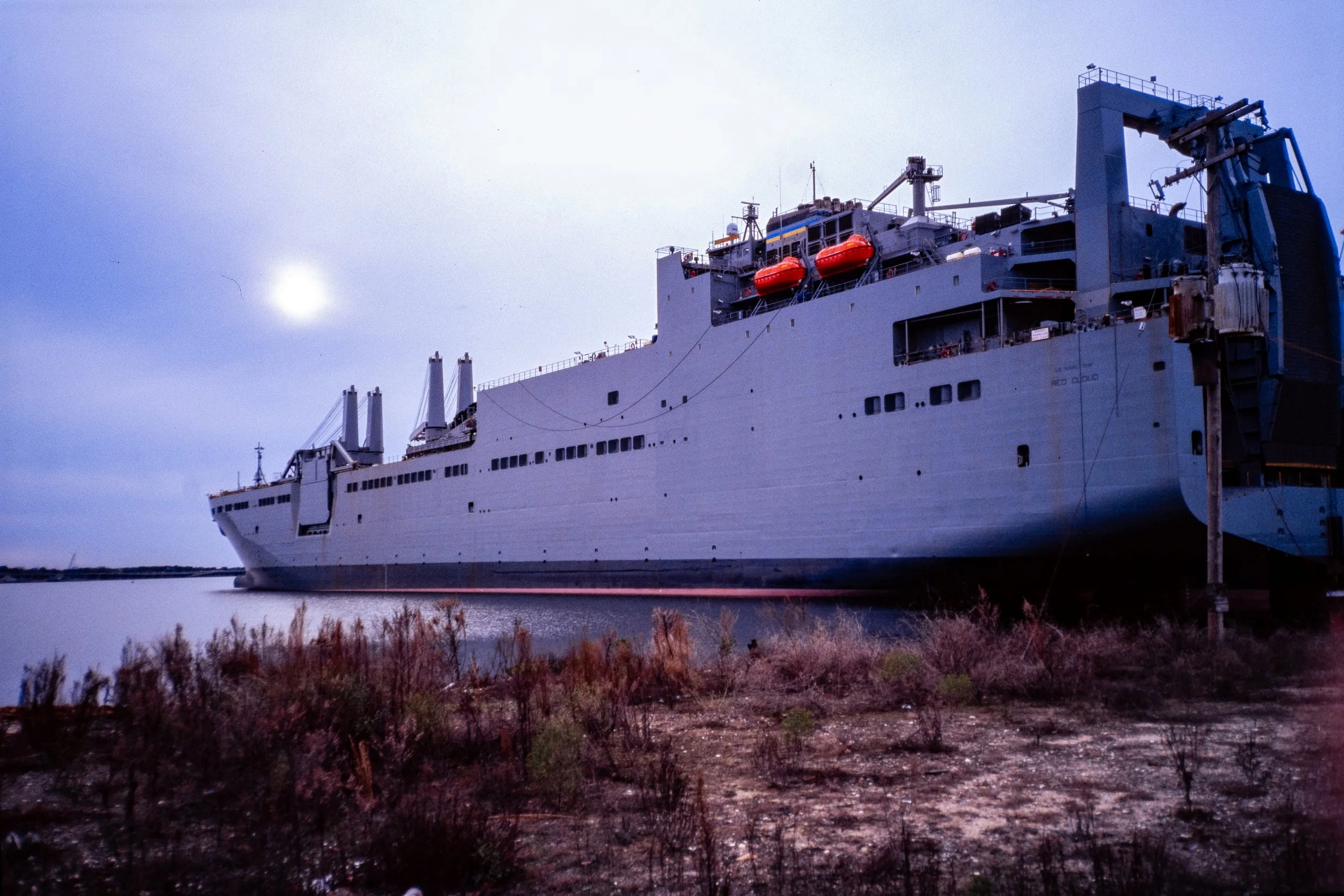 Lay berth