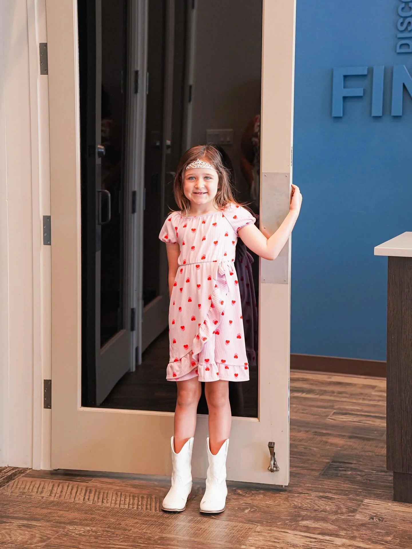 Thank you for worshipping with us for Palm Sunday! We hope that you will join us for any of our Easter Services next week. 

THURSDAY, April 2nd 6:30pm 
SUNDAY, April 5th 8:30, 10 or 11:30

&ldquo;Blessed is the king who comes in the name of the Lord