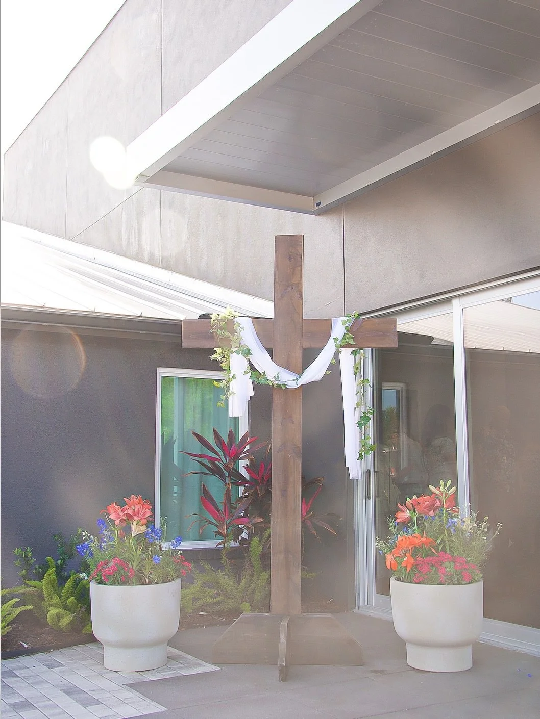 What a beautiful morning celebrating the resurrection of Jesus! Thank you for worshiping with us today! Be sure to check out South Shore&rsquo;s new worship song, &lsquo;Christ be the Center.&rsquo;