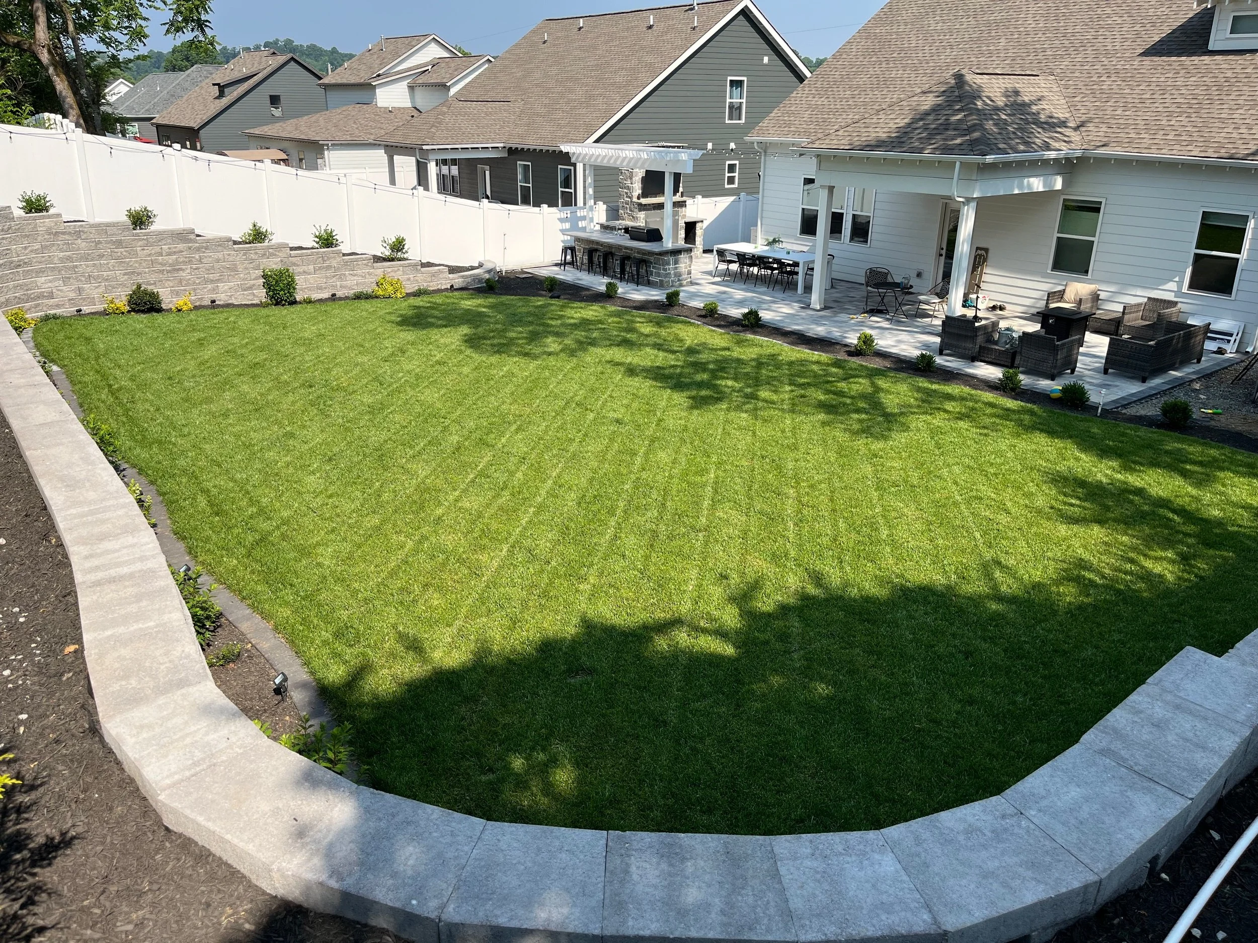 backyard landscaping.jpg