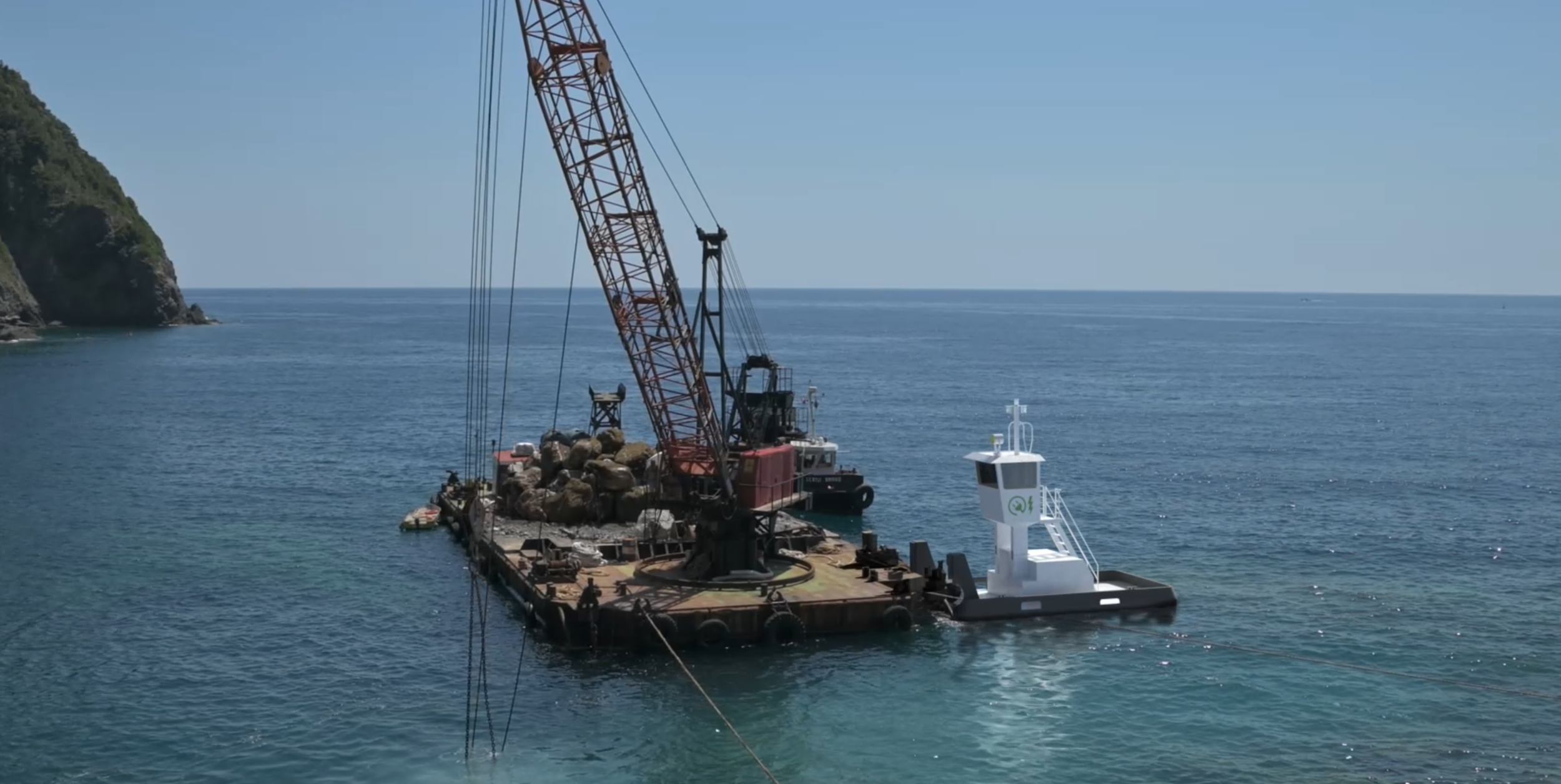 Electric_Tug_Still_B.png