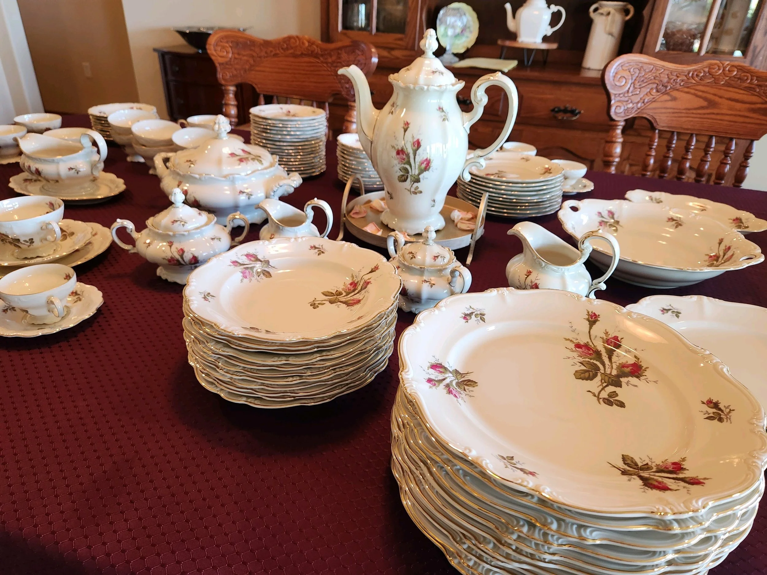 Rosenthal SELB Germany Pompadour, Ivory Body China - Moss Rose