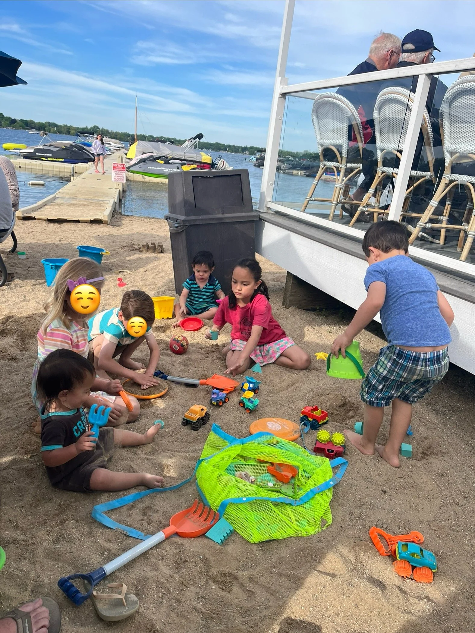 Lindy’s Landing during the Holiday Season — Blog