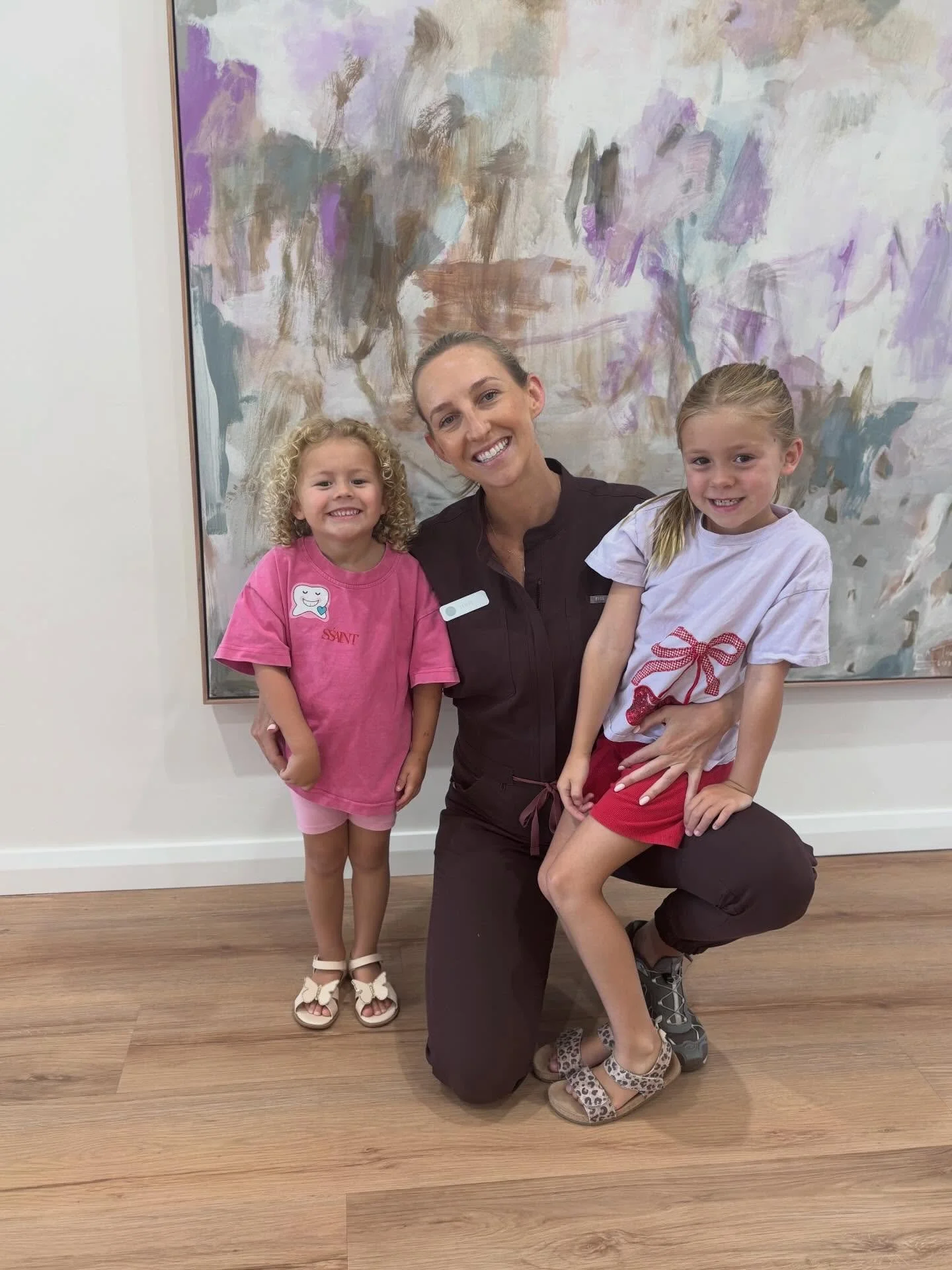 Groovy Girls visit The Tooth Studio 💇&zwj;♀️
@tessa_hamblin 

🤍

***photo shared with permission