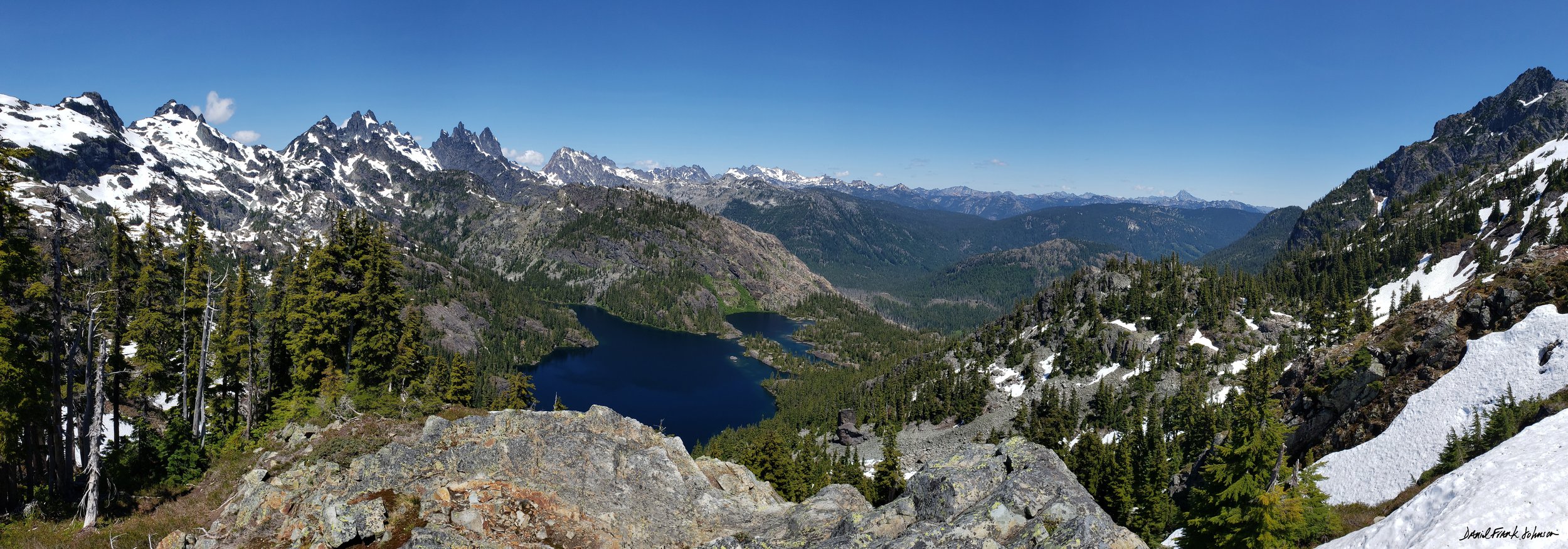 PANO_2_SIG.jpg