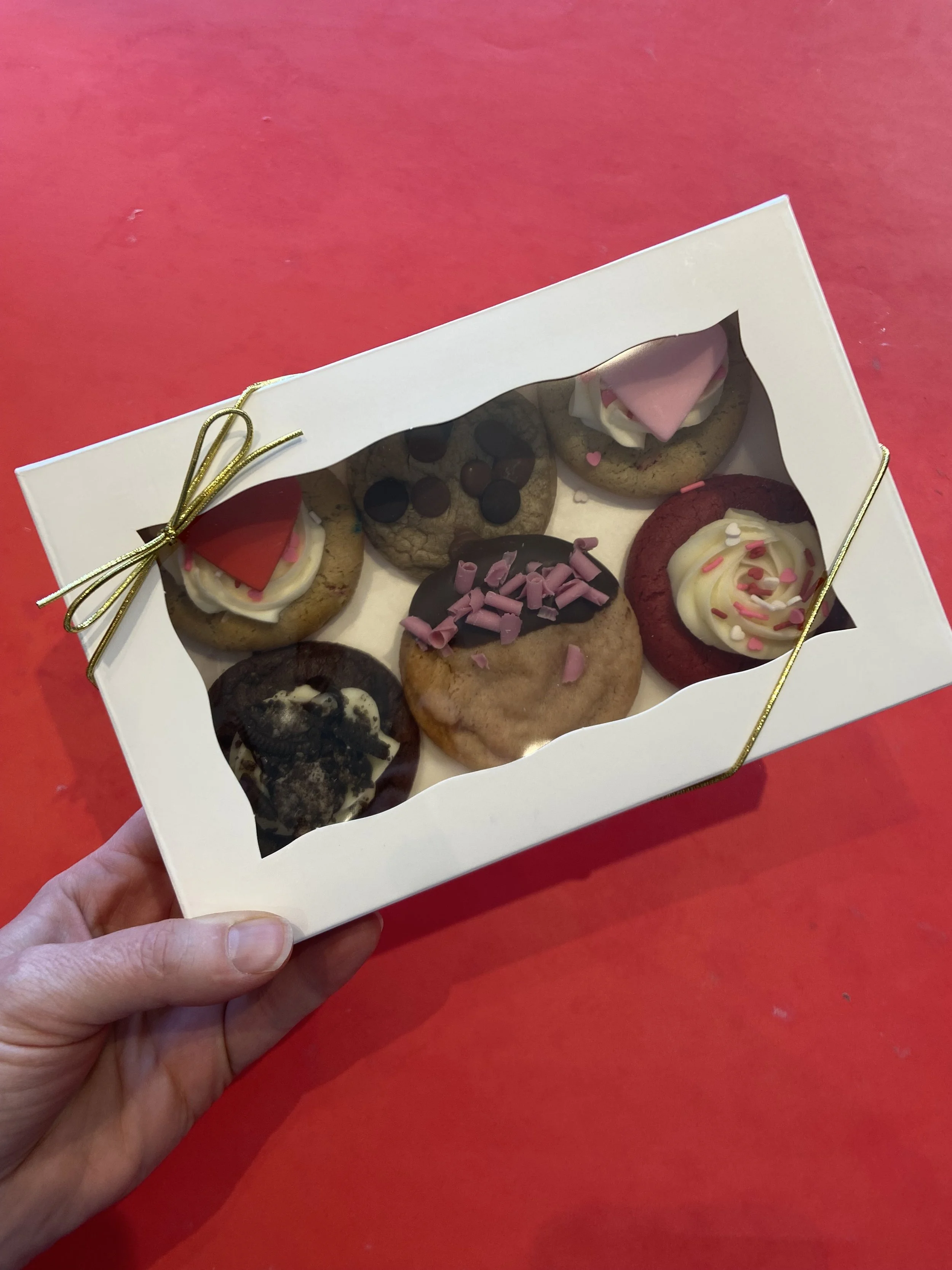 6 pack Valentine's Day Gift Box 1/4  sized cookies