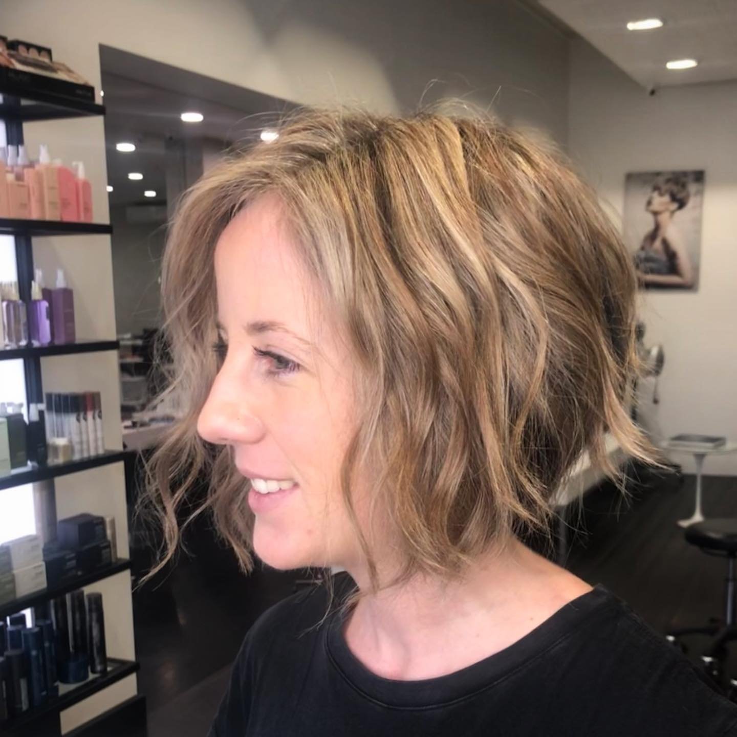 It was a pleasure having @why_ski_in_summer today for 1/2 head of foils and lowlights!

Really love the dimension and the texture which brought out beautiful cut by @katiem_hair! Love a good old collaboration!

Colour by me using @wellapro_anz (with 