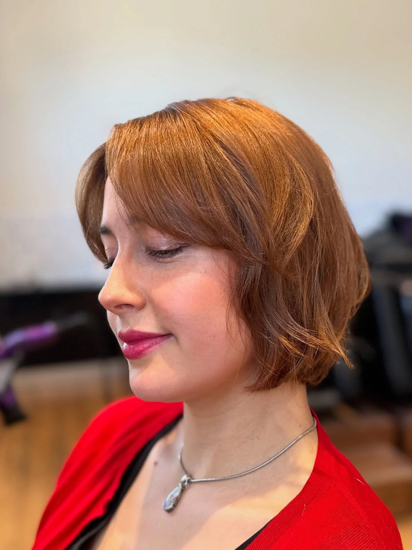 👩🏻&zwj;🦰Puppengesicht👩🏻&zwj;🦰

I love looking after Alena - and love taking pictures of her gorgeous face (and hair!) 

Copper tones with the one and only @wella