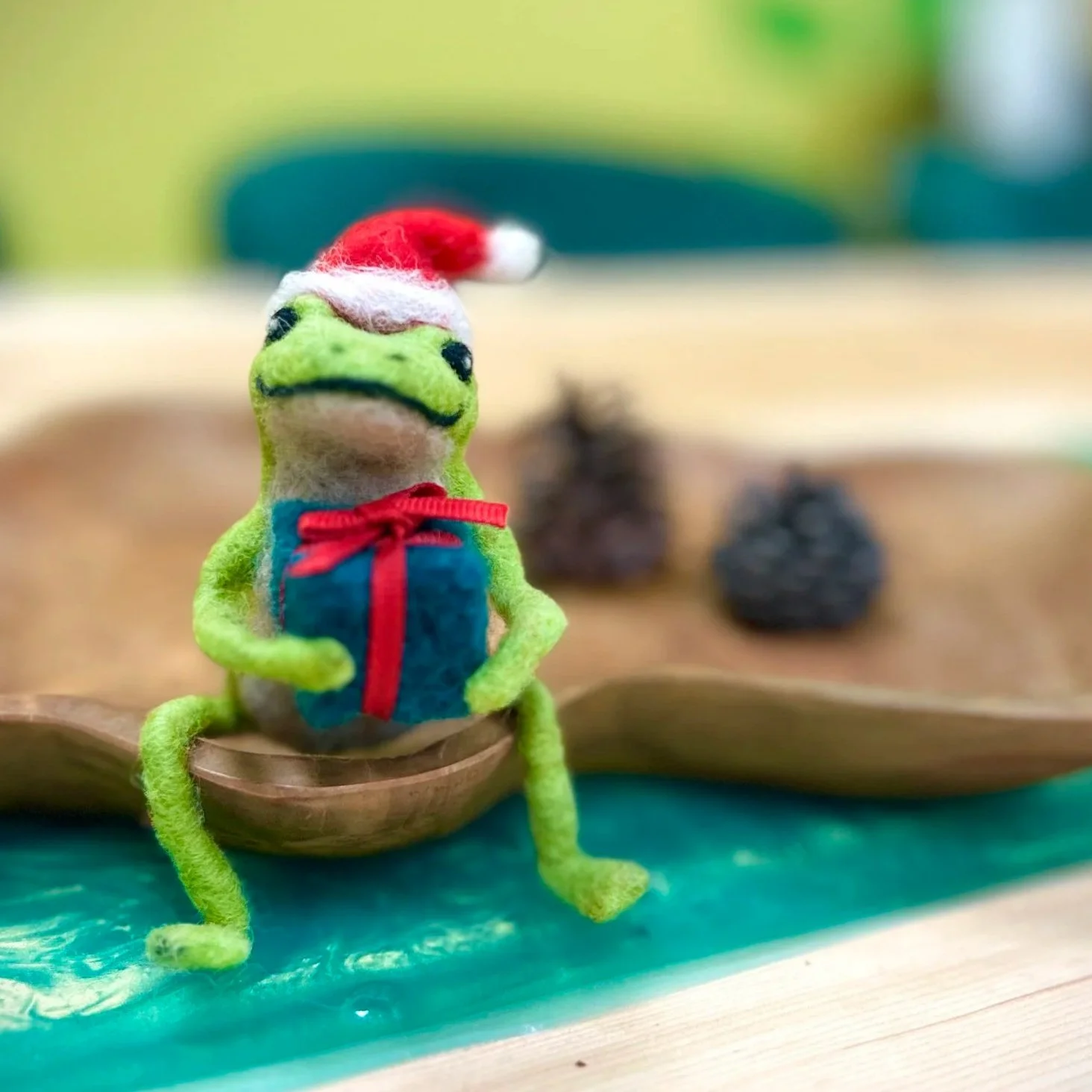 Needle Felted Posable Frog for Beginners