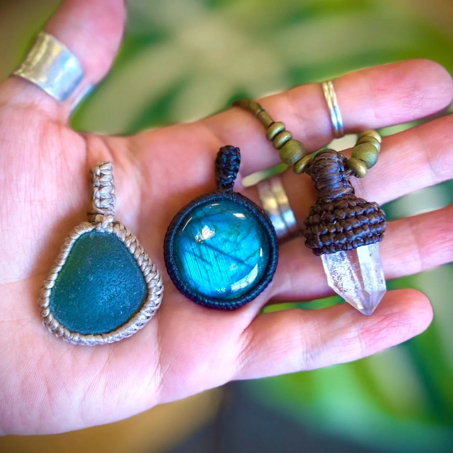 Macrame Stone Wrapping Class for Beginners