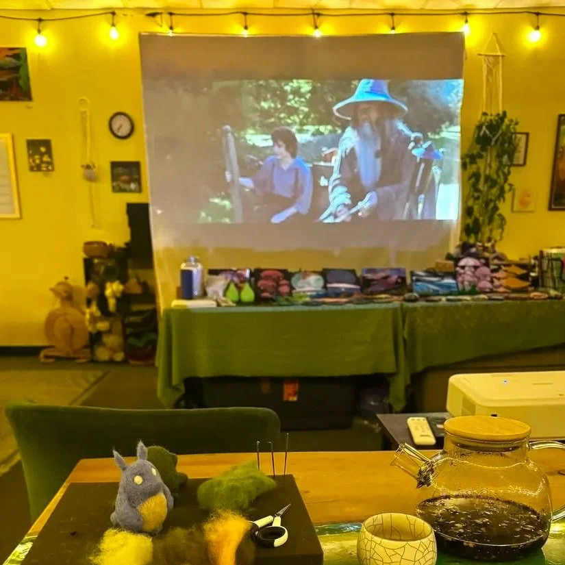 Community Craft &amp; Movie Night: LOTR Fellowship of the Ring
