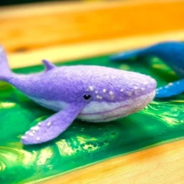 (SOLDOTNA) Needle Felted Whales for Beginners