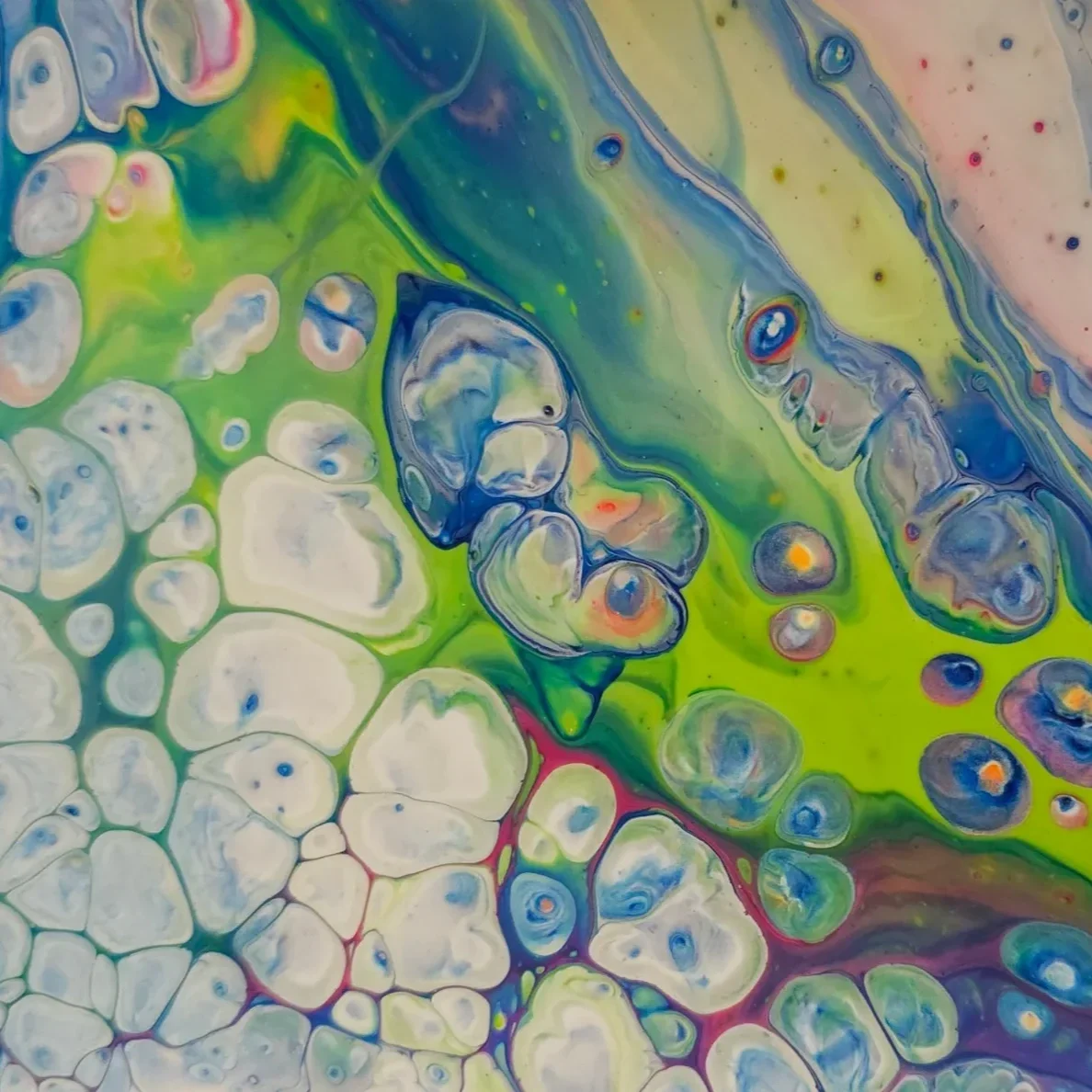 Paint Pouring Class with Jamie Janko