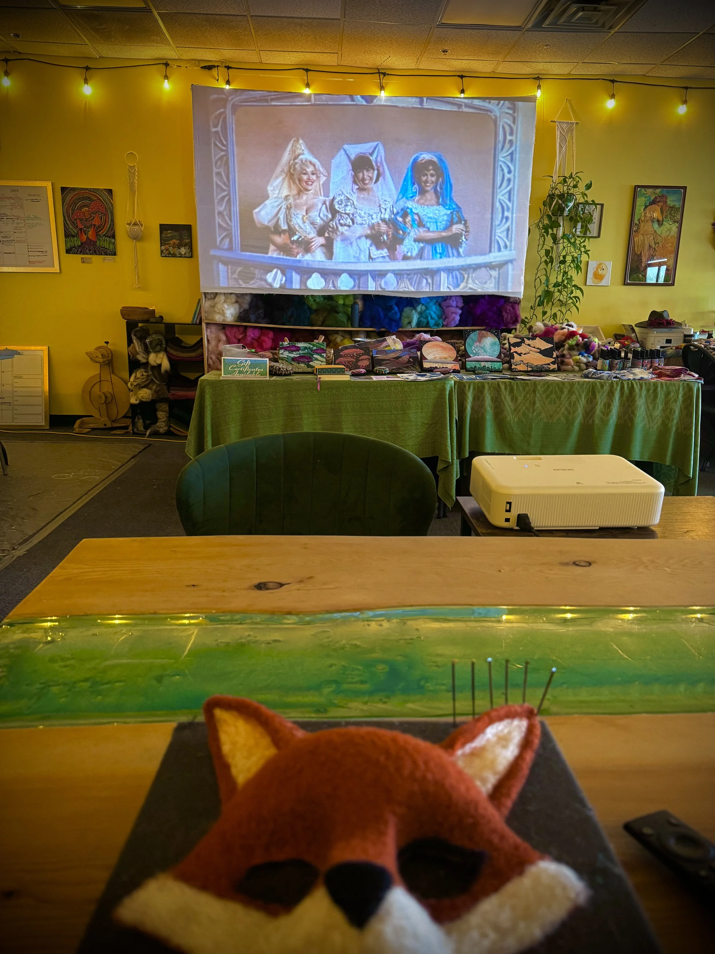 Community Craft & Movie Night: Dolly Parton’s “9 to 5” (10/1)