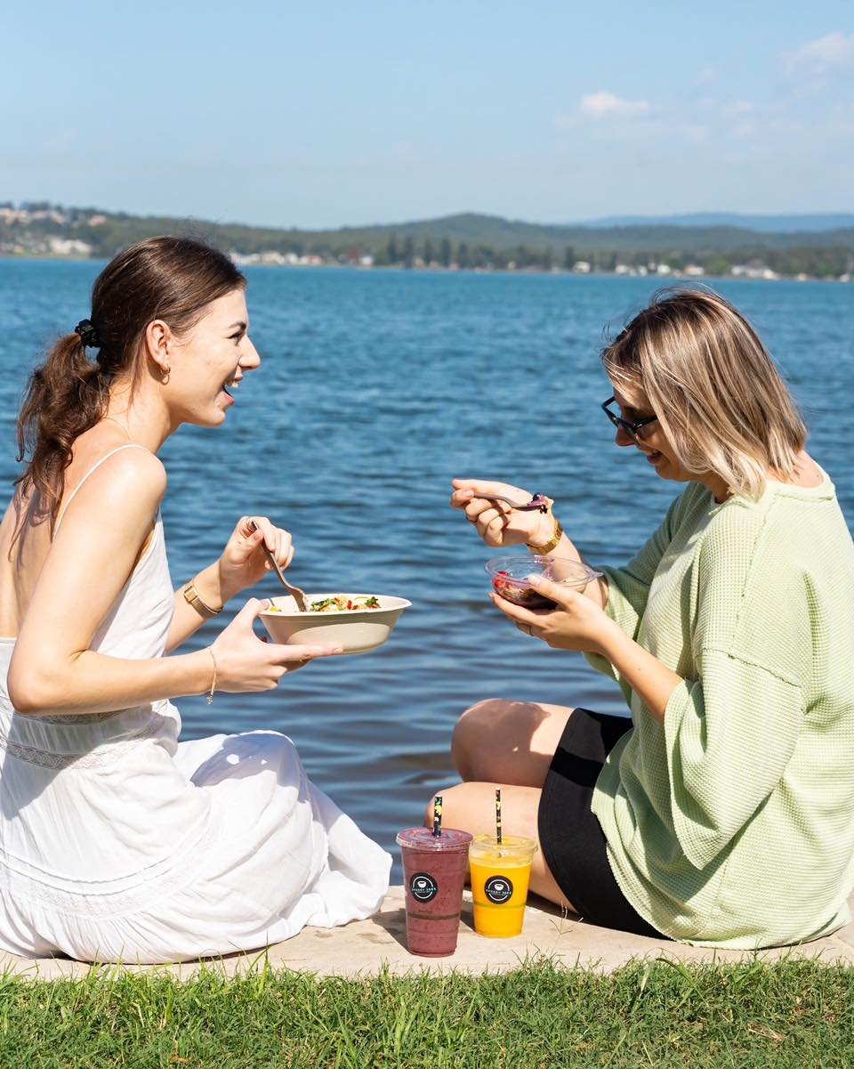 Embracing the warmth of the sun with every delicious bite at Shakey Joe's! 🌞 

Savouring the radiant glow of sunshine, because good food and sunny days are the ultimate combo! ✨🌴

#EatFresh #healthfood #cafe #warnersbay #lakemacquariensw #localcafe