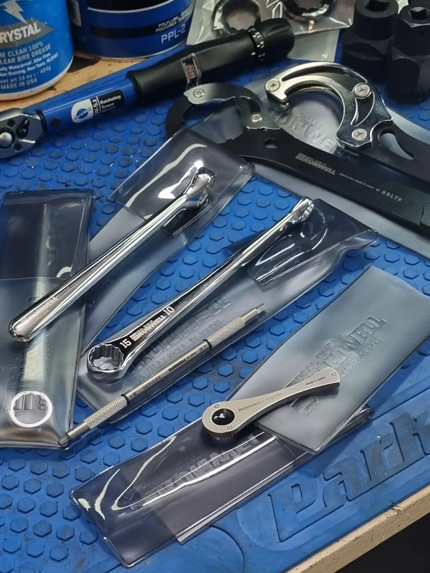 Stunning track tools from @runwell_japan.
A couple of pieces in stock but DM if you want to order anything, track peeps 😊