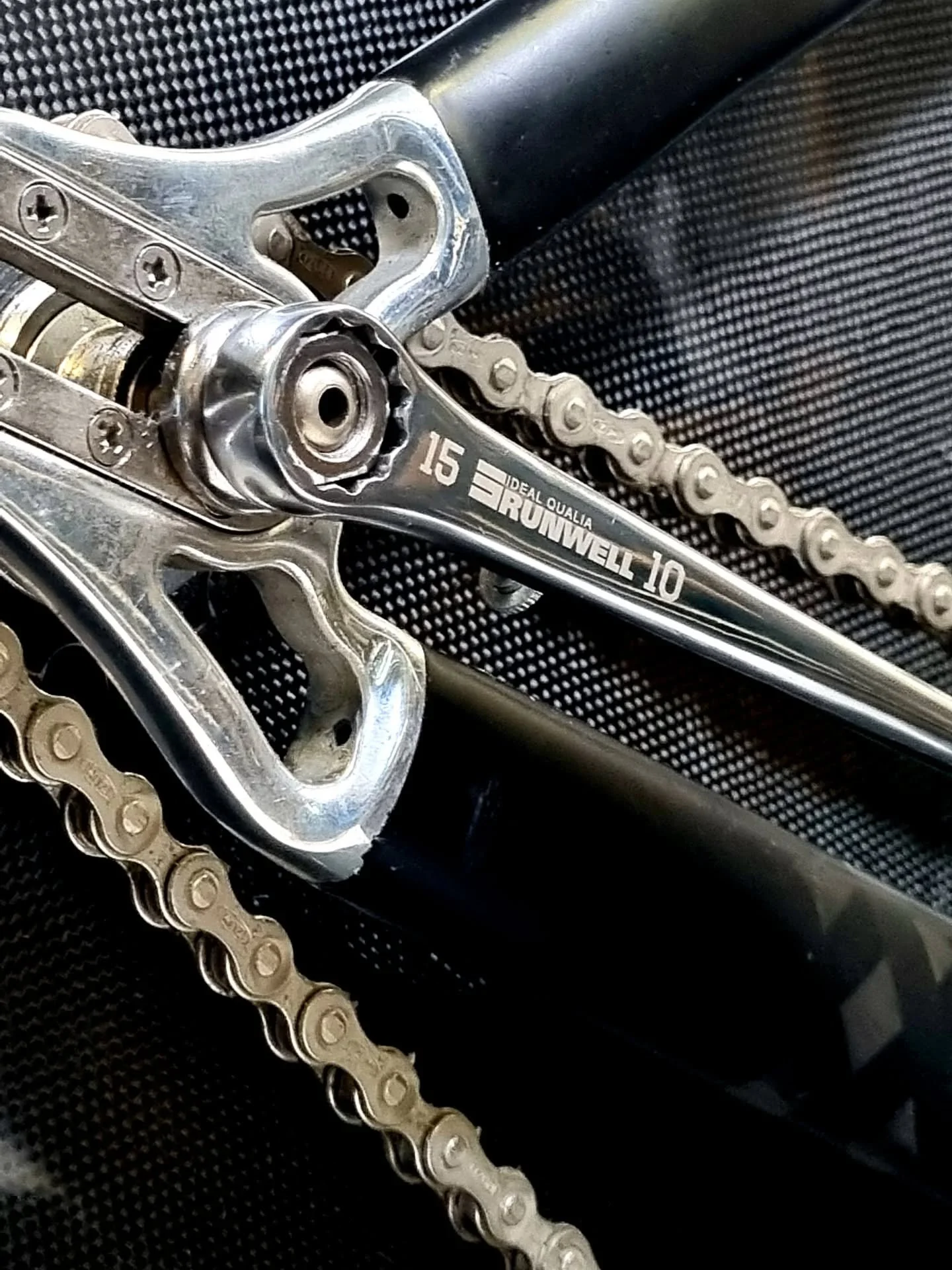 @runwell_japan ❤️ #madeinjapan #tools #trackcycling