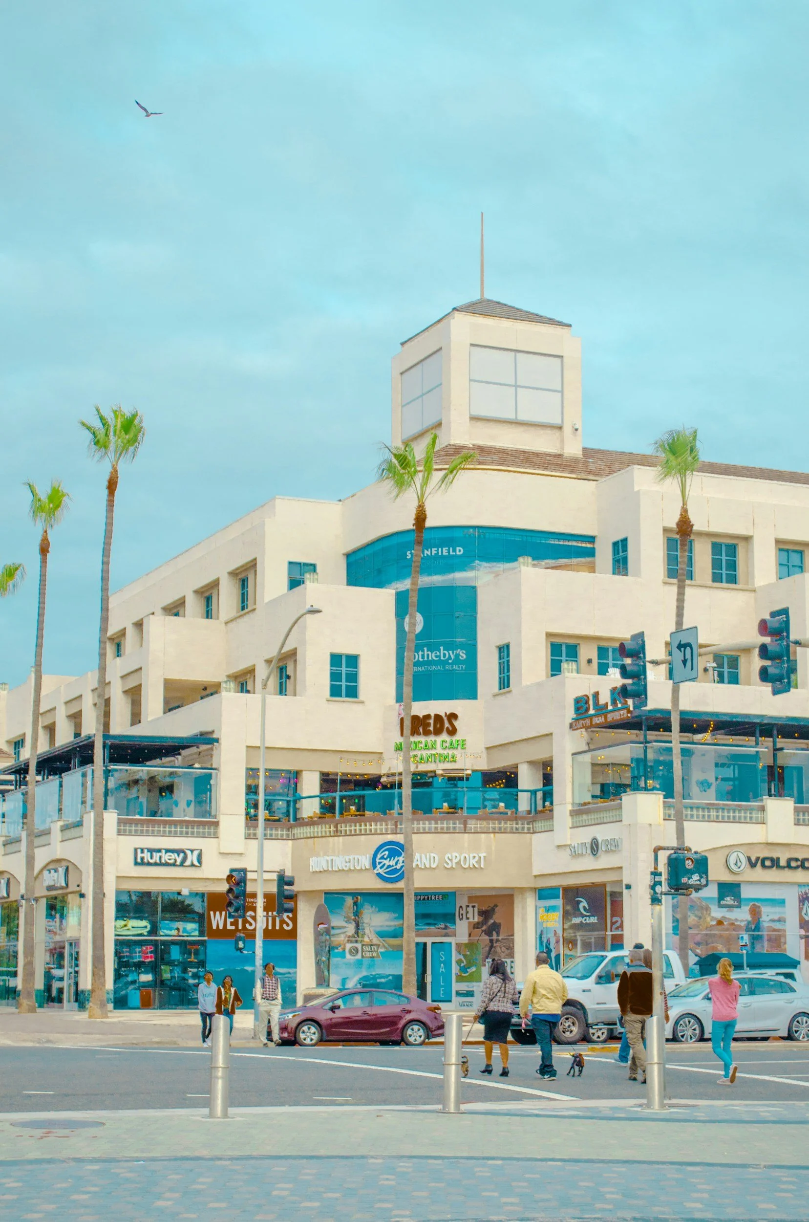 A Local's Guide to Main Street Huntington Beach