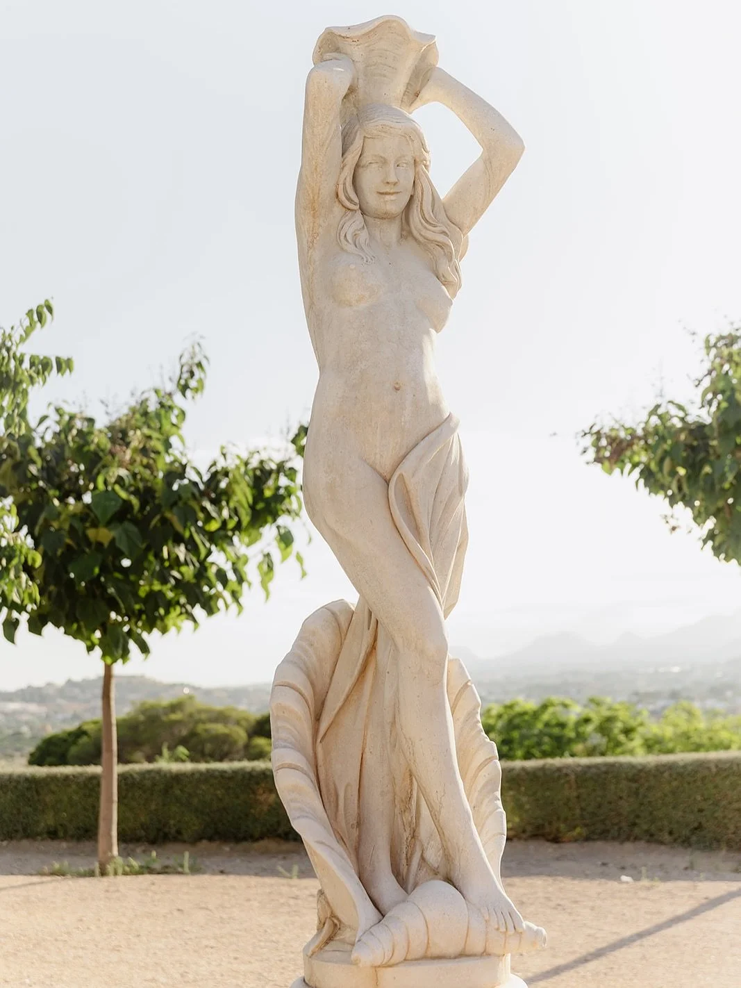 Altea

A lady carved in stone, in a city that has become part of my heart.

#altea #spain #destinationwedding #weddingphotographer