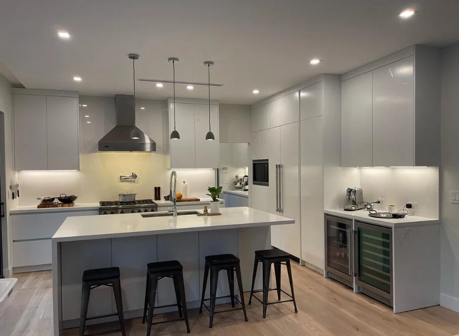 Deluxe Contractors, LLC kitchen