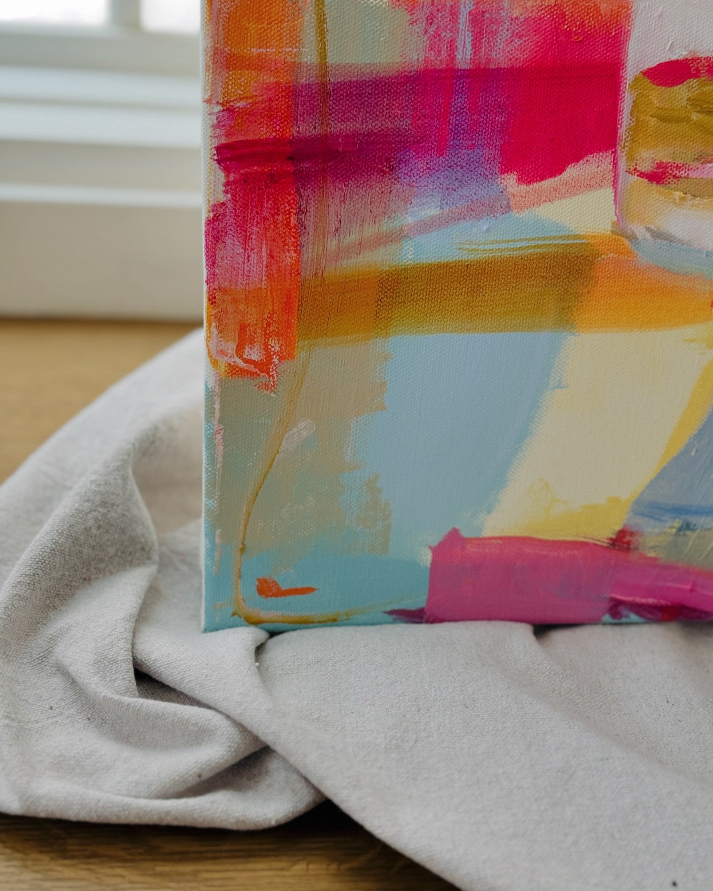 Details. 💕

#annetemplestudio #annetemplepaintings #color #studio #artist #detailsmatter