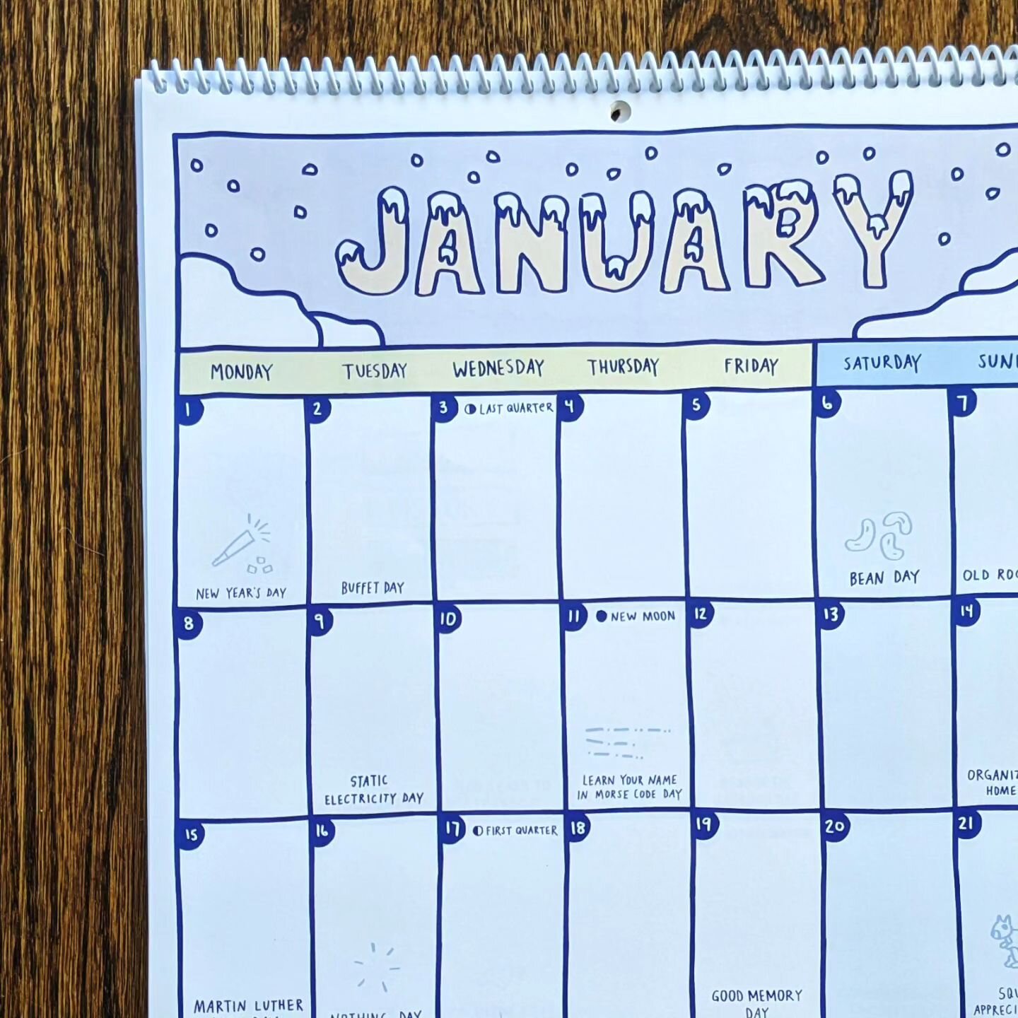 Happy New Year!! Over here mentally getting ready for Buffet Day tomorrow 👀 Send us your pics and tell us how you started Kid Cal-ing this year 🎉

#kidcal #kidsactivities #stickers #kids #organization #calendar #kidcalendar