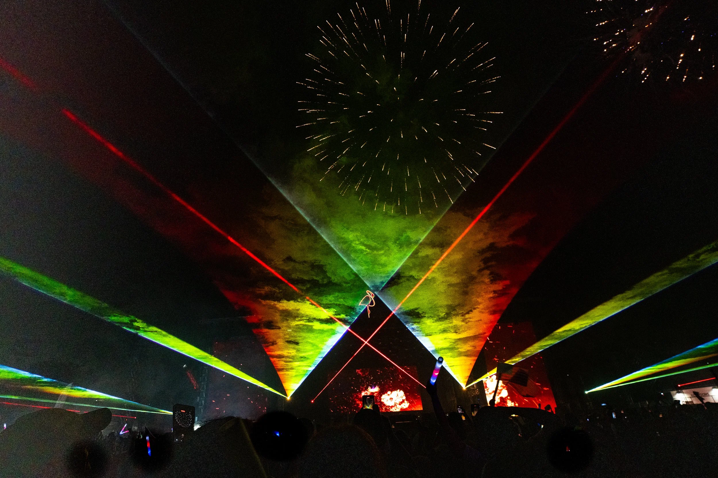 @michelphoto69_personal_fireworks24_Hialeah-113.jpeg