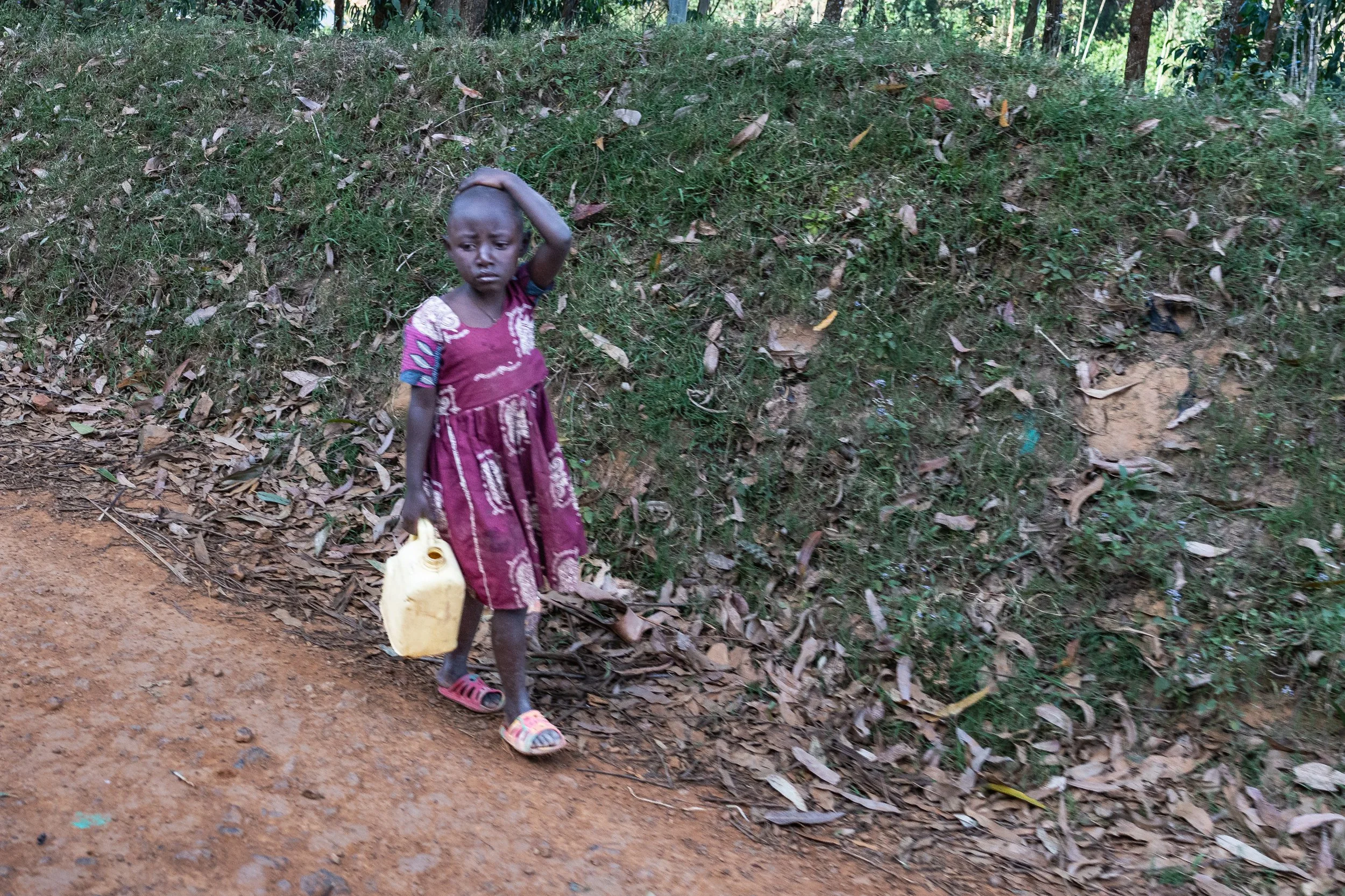 @michelphoto69_Uganda_by car-634.jpeg