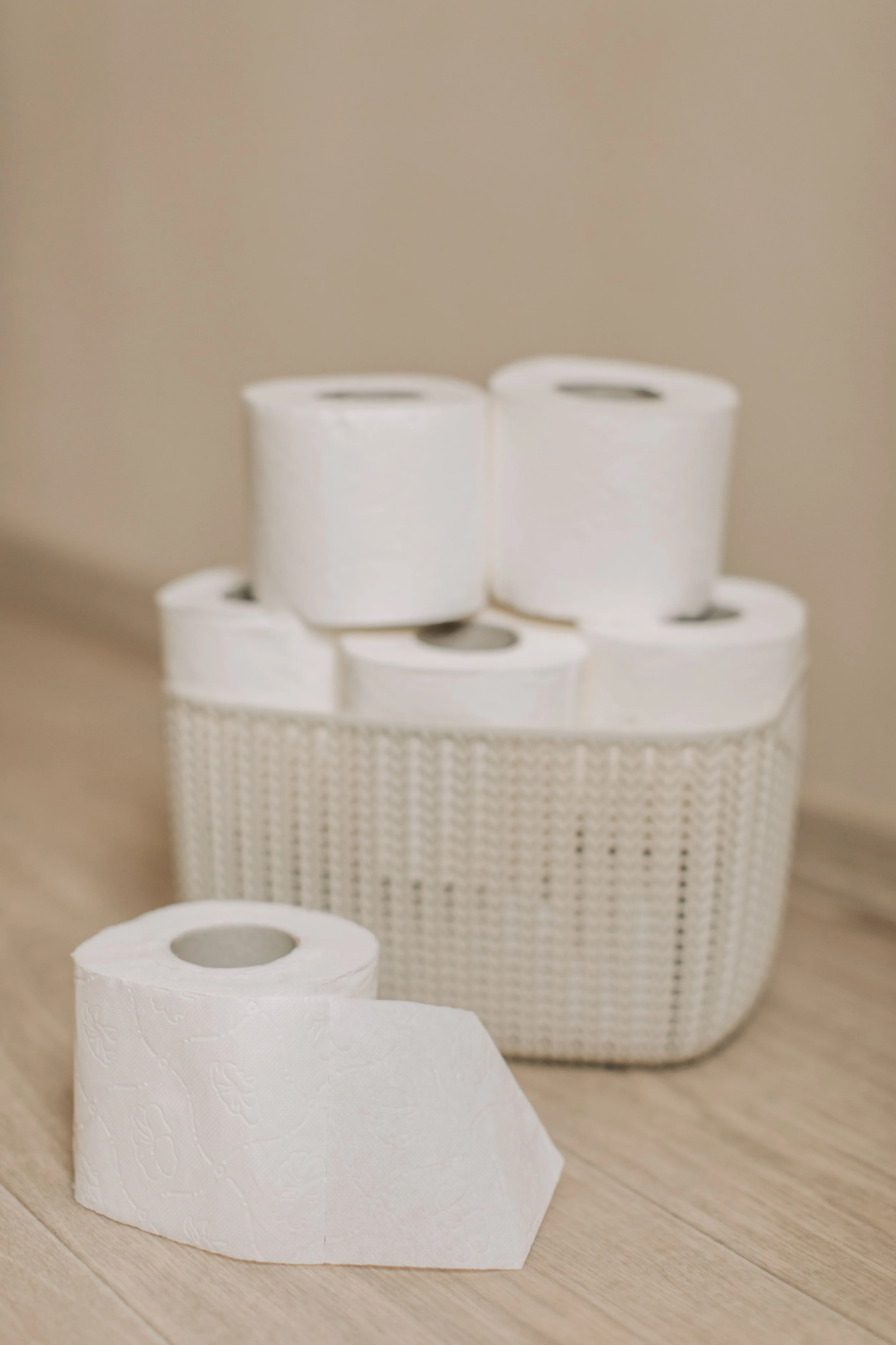 15 Simple Ways to Choose, Use and Reuse Toilet Paper